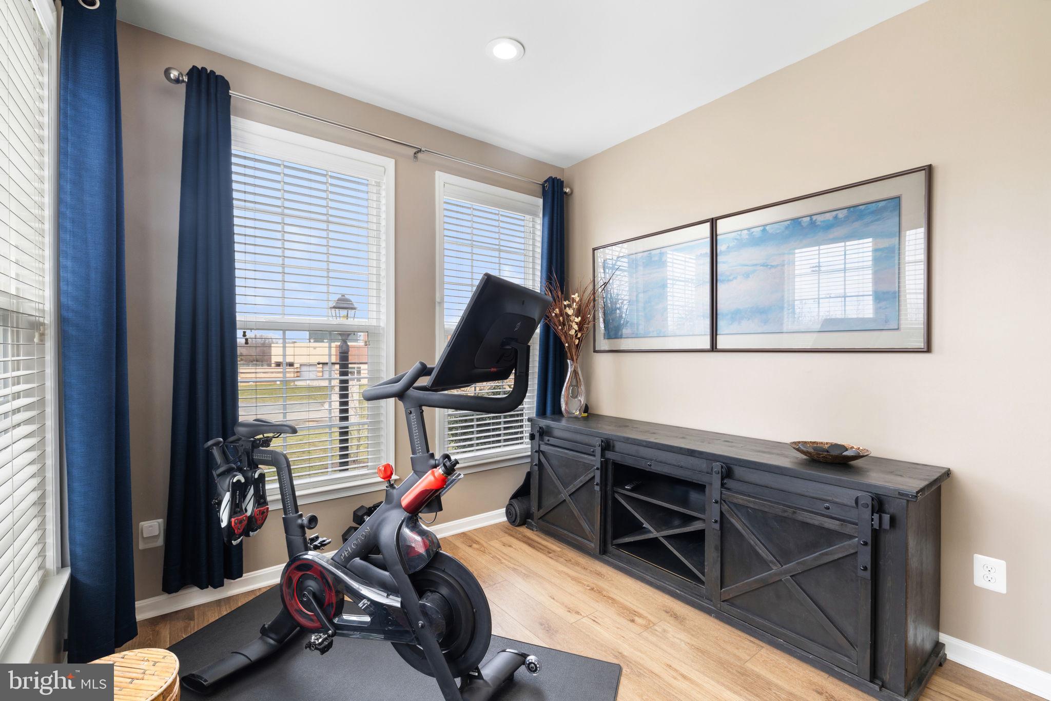 BRAMBLETON OVERLOOK - Residential