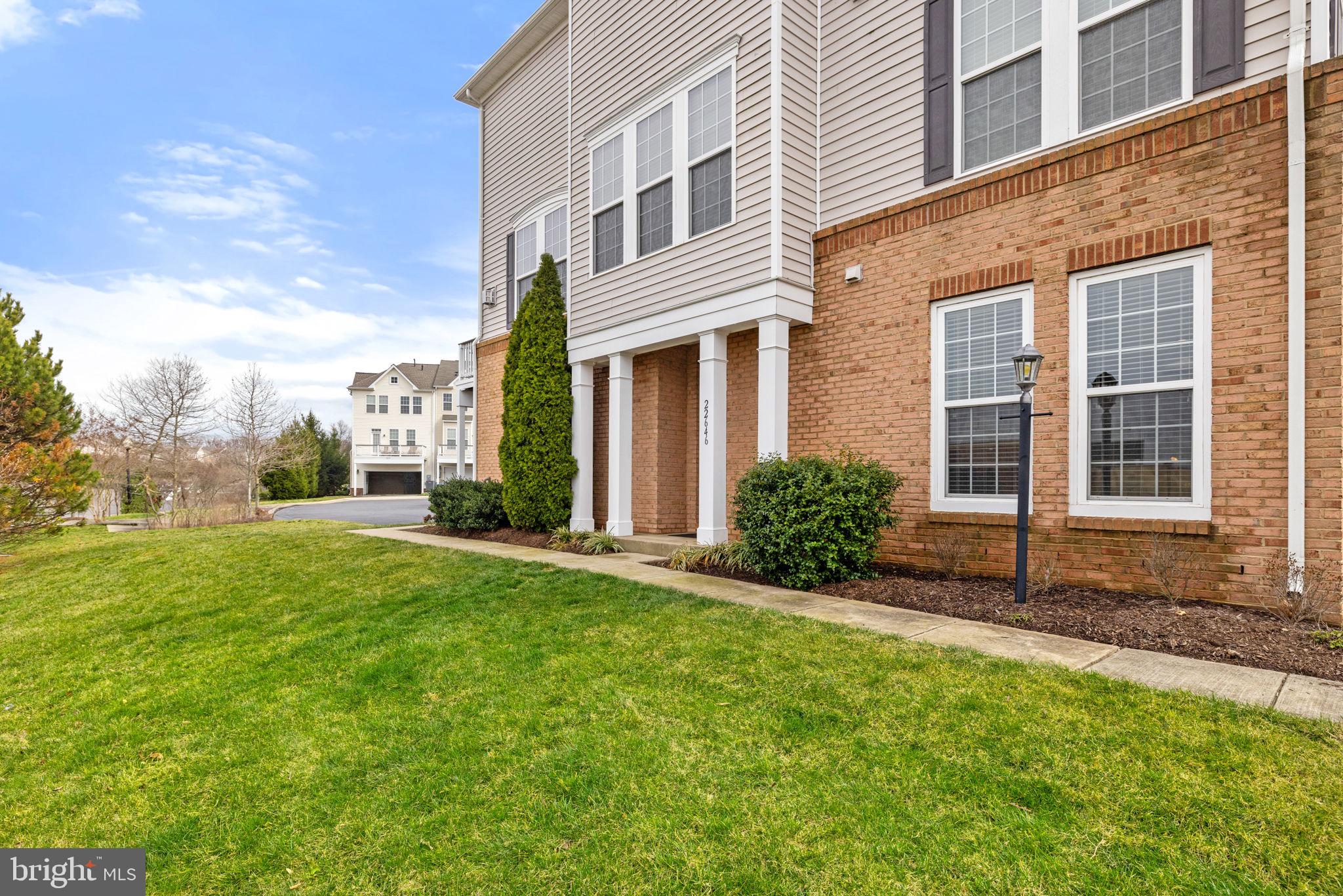 BRAMBLETON OVERLOOK - Residential