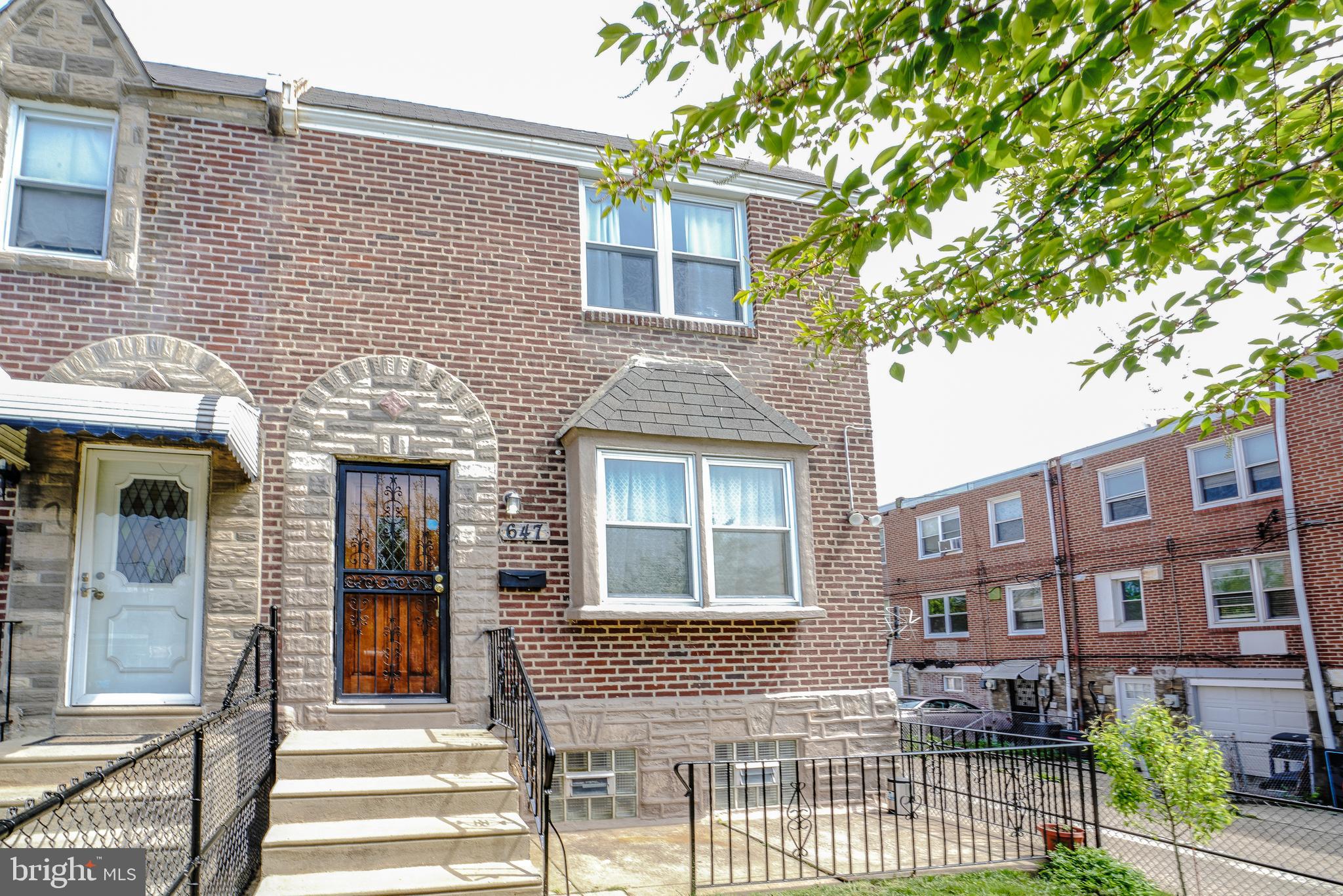 LAWNDALE - Residential