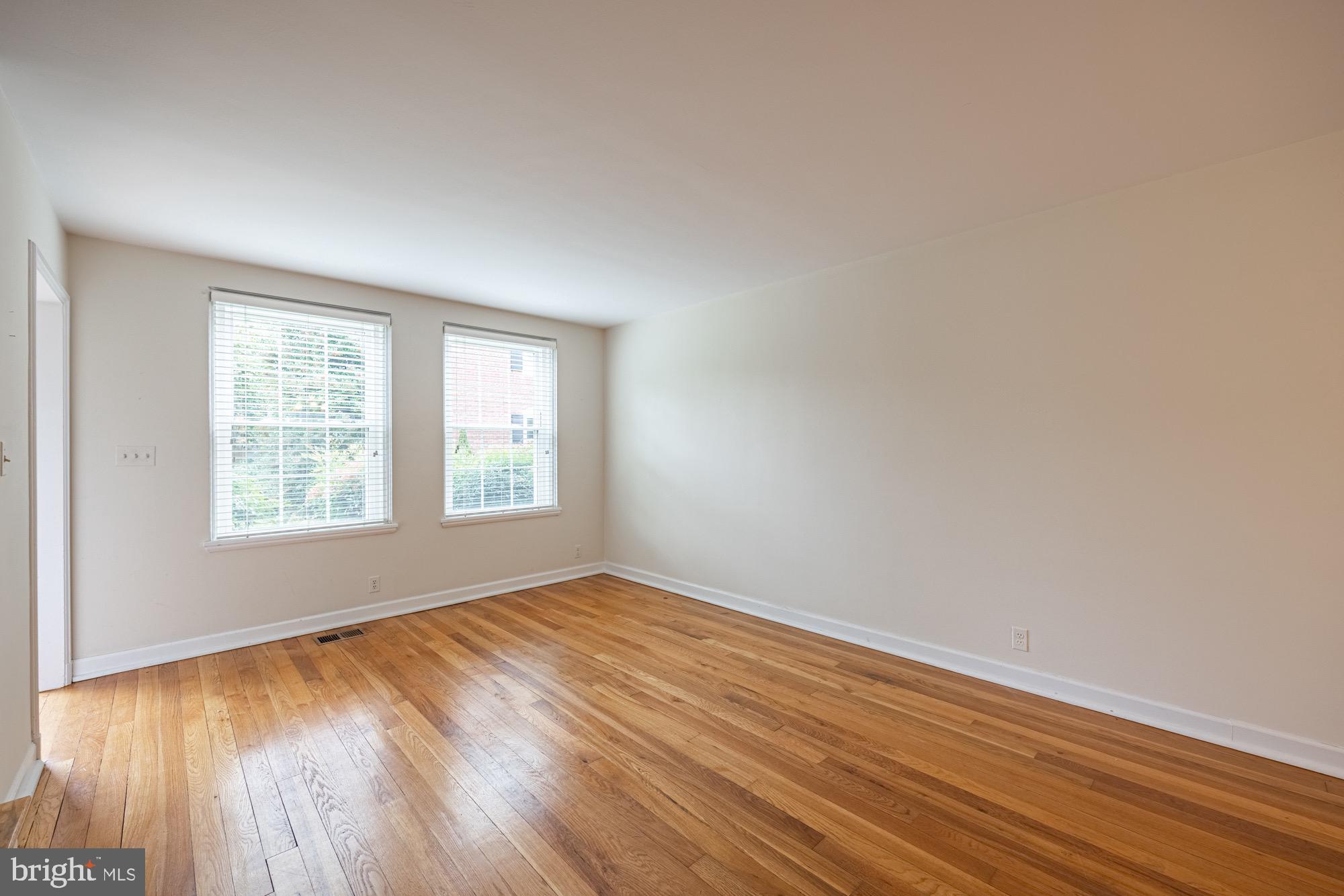 FAIRLINGTON MEADOWS - Residential Lease