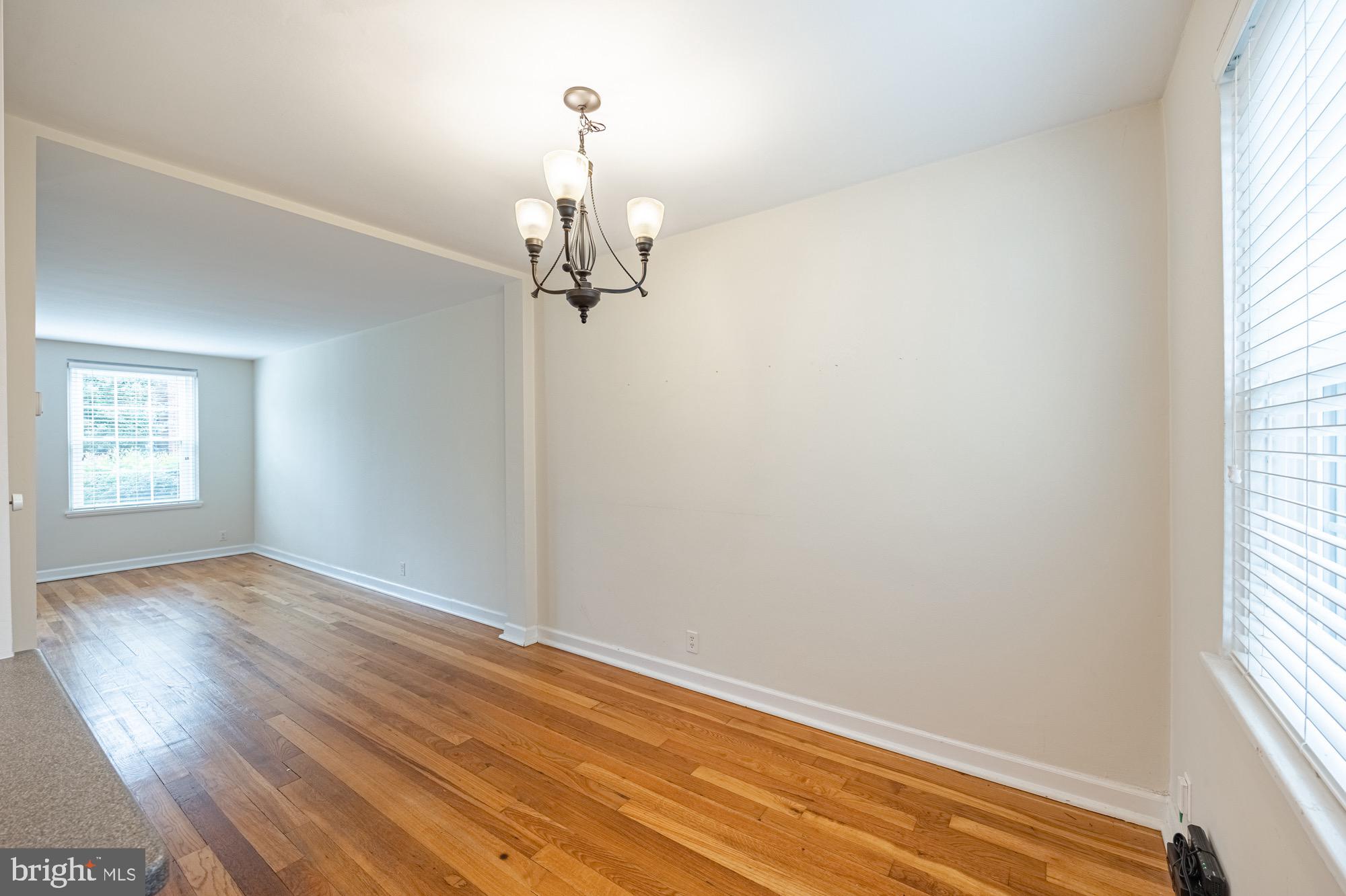 FAIRLINGTON MEADOWS - Residential Lease