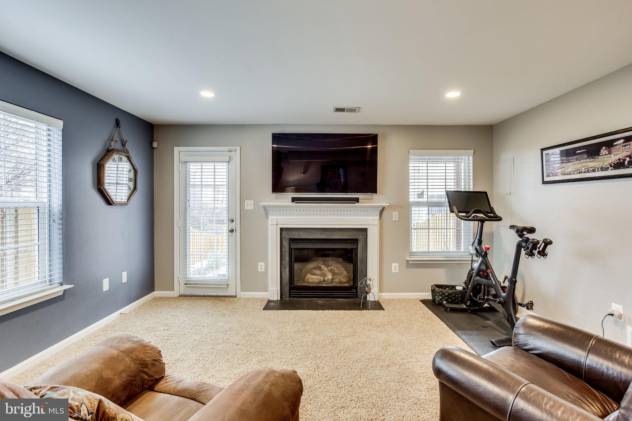 SPRING LAKES - Residential Lease