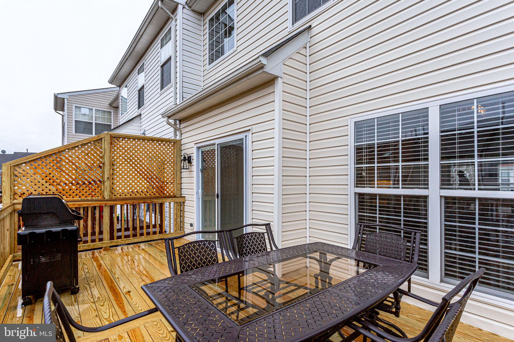 SPRING LAKES - Residential Lease