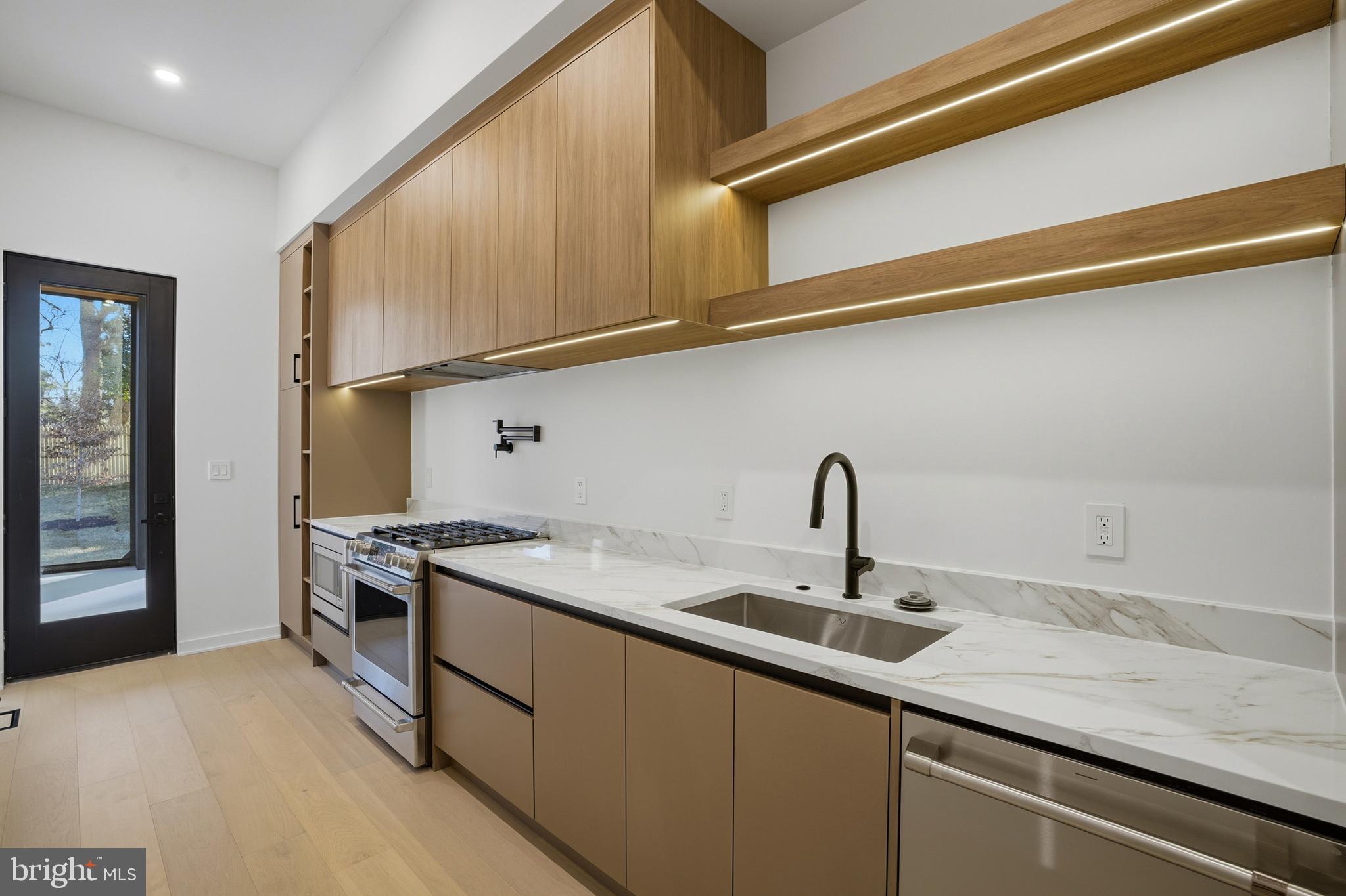 WEST LEWINSVILLE HEIGHTS - Residential