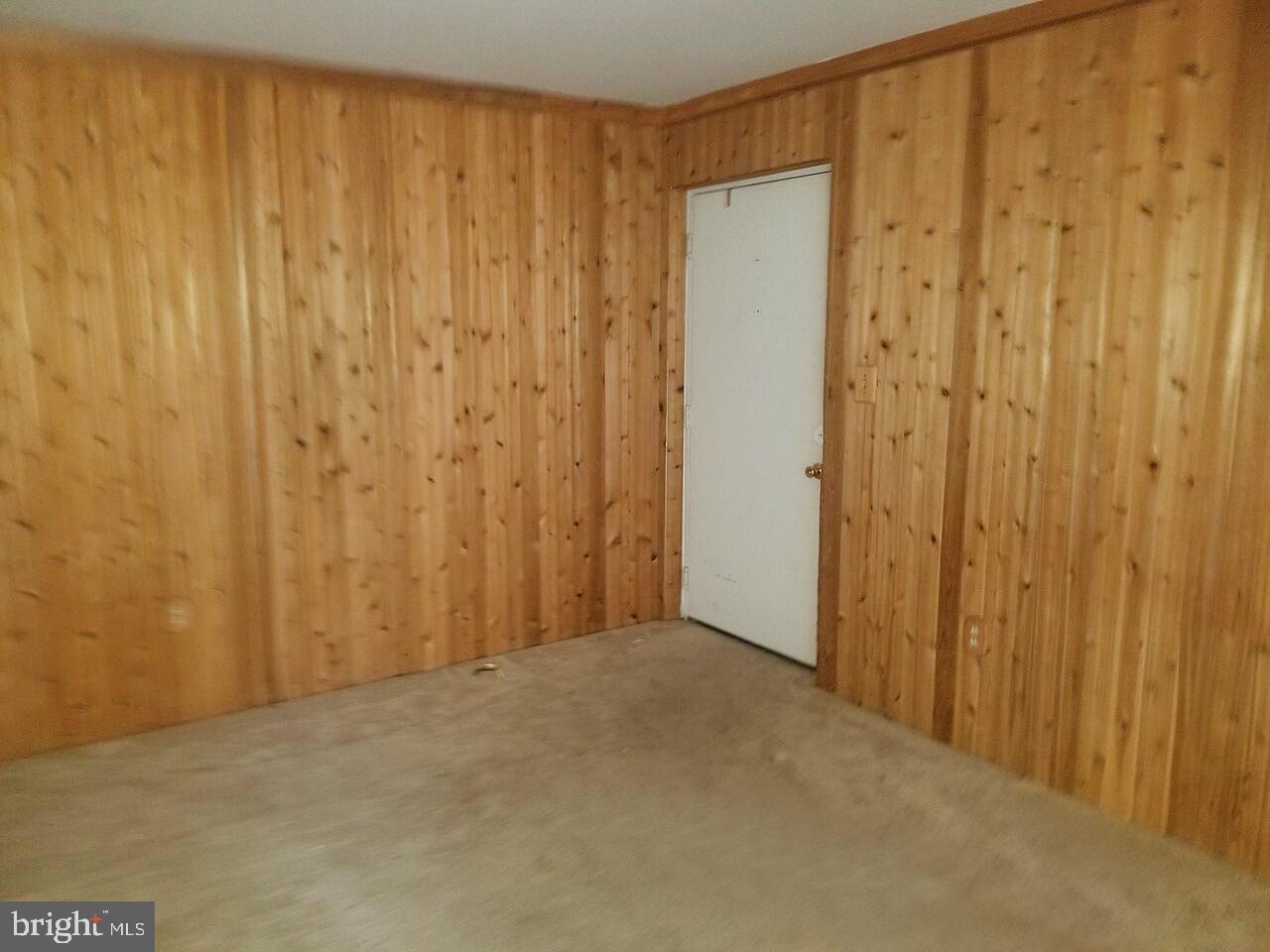 CROMWELL FOUNTAIN - Residential