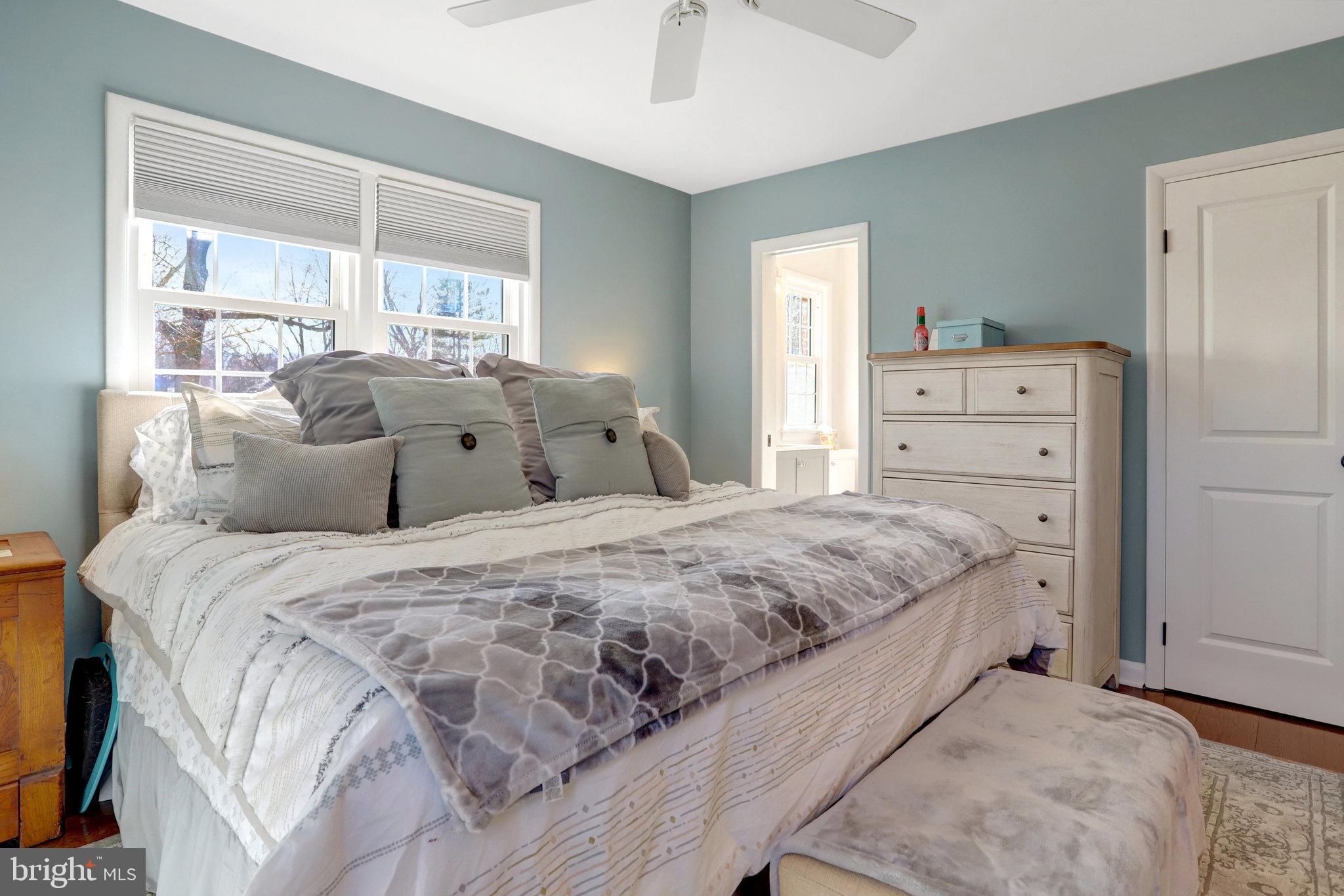 HOLLINDALE - Residential