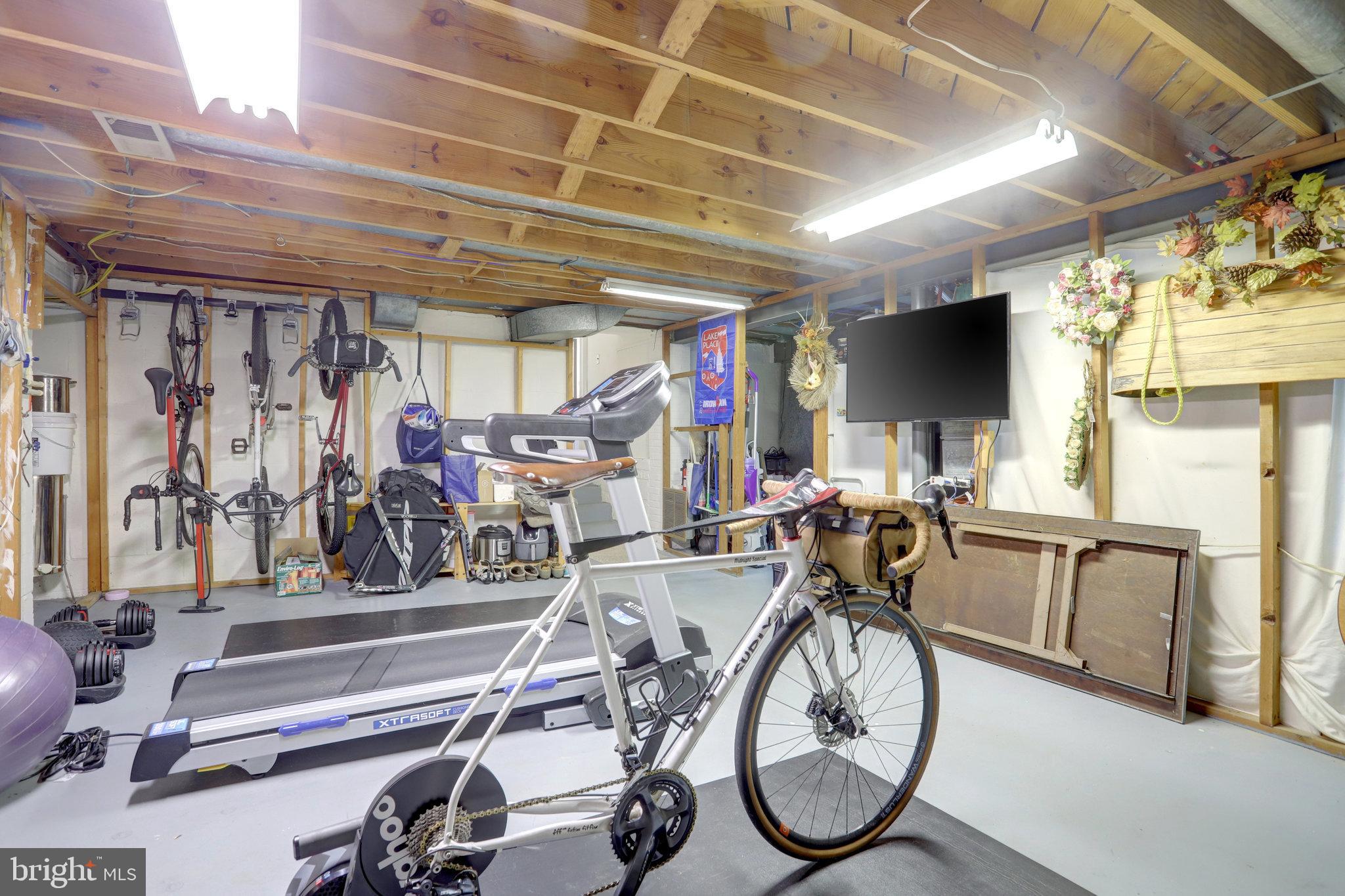 HOLLINDALE - Residential