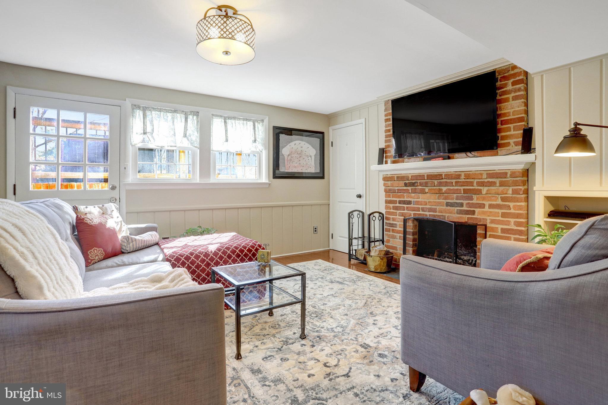 HOLLINDALE - Residential