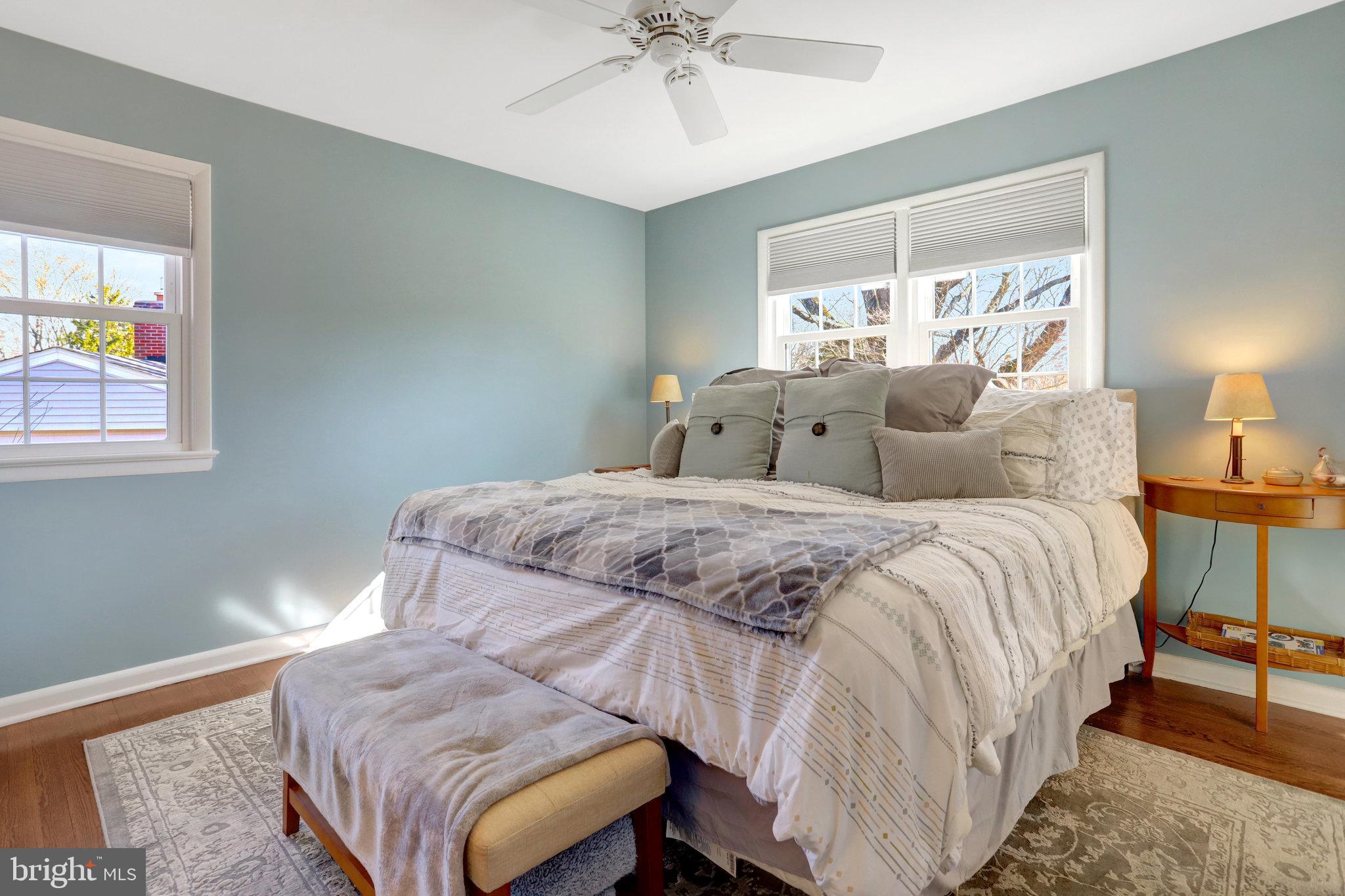 HOLLINDALE - Residential