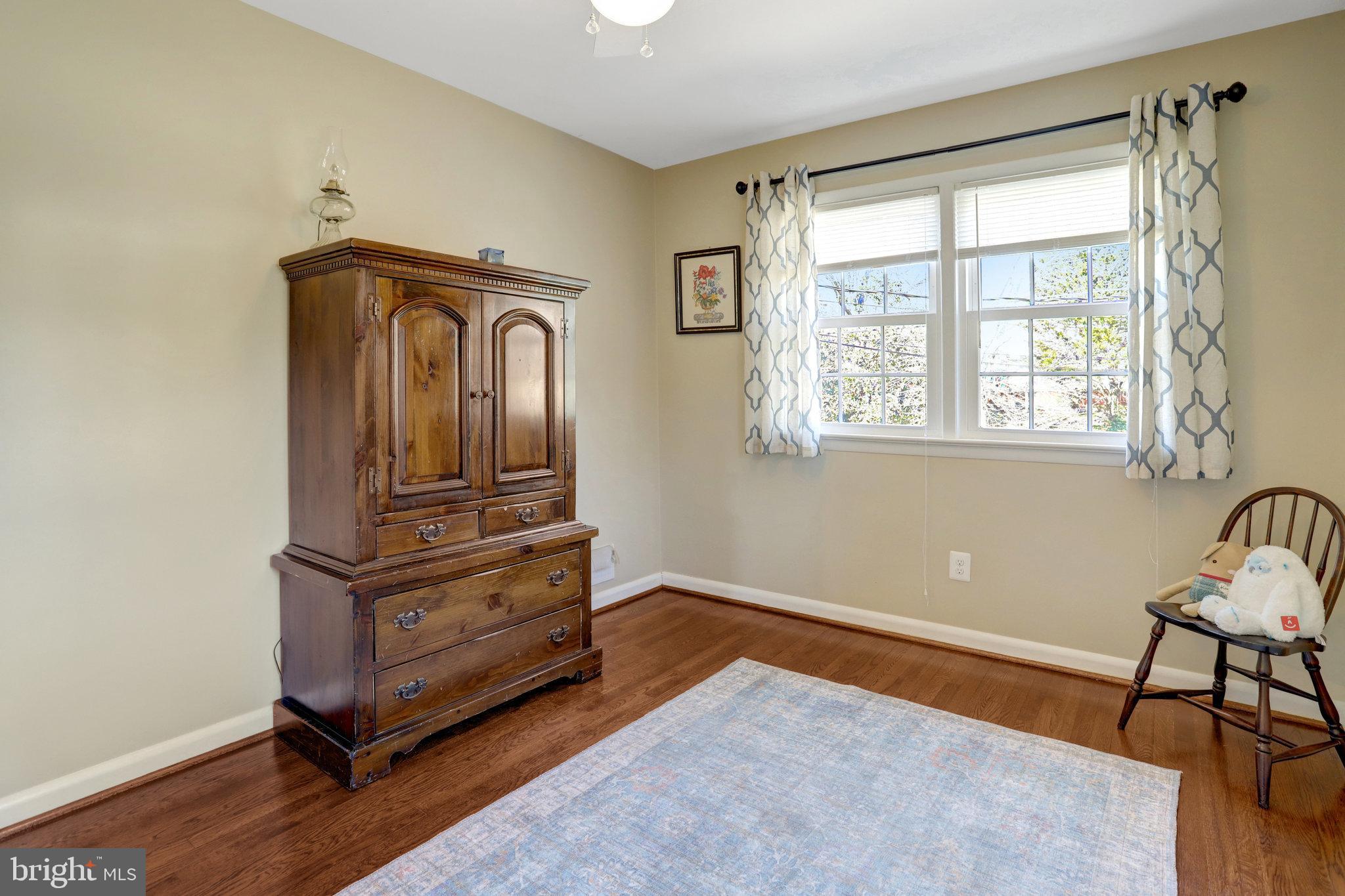 HOLLINDALE - Residential