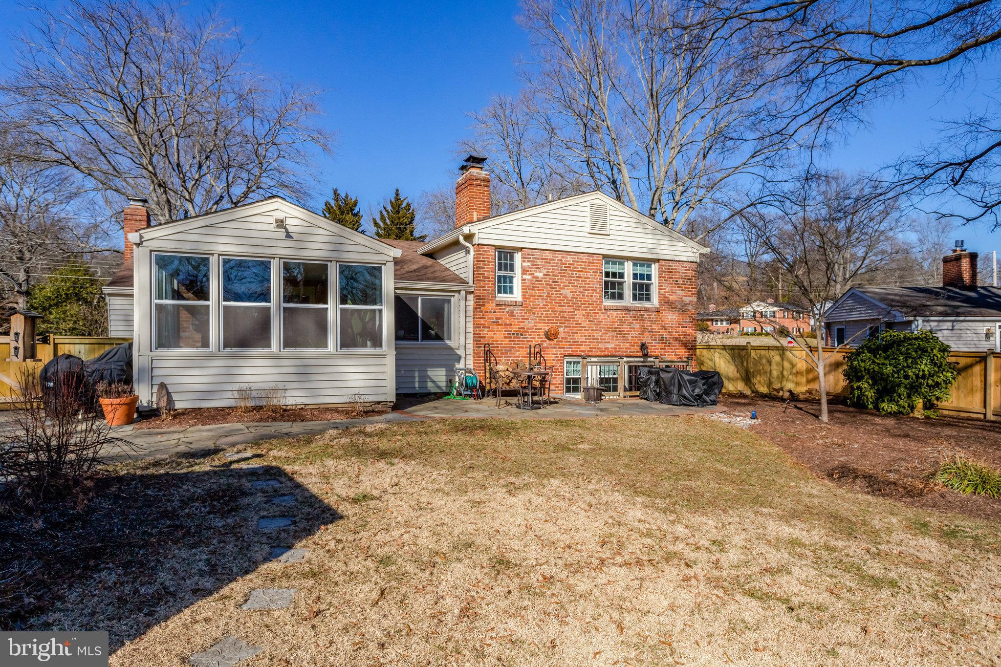 HOLLINDALE - Residential