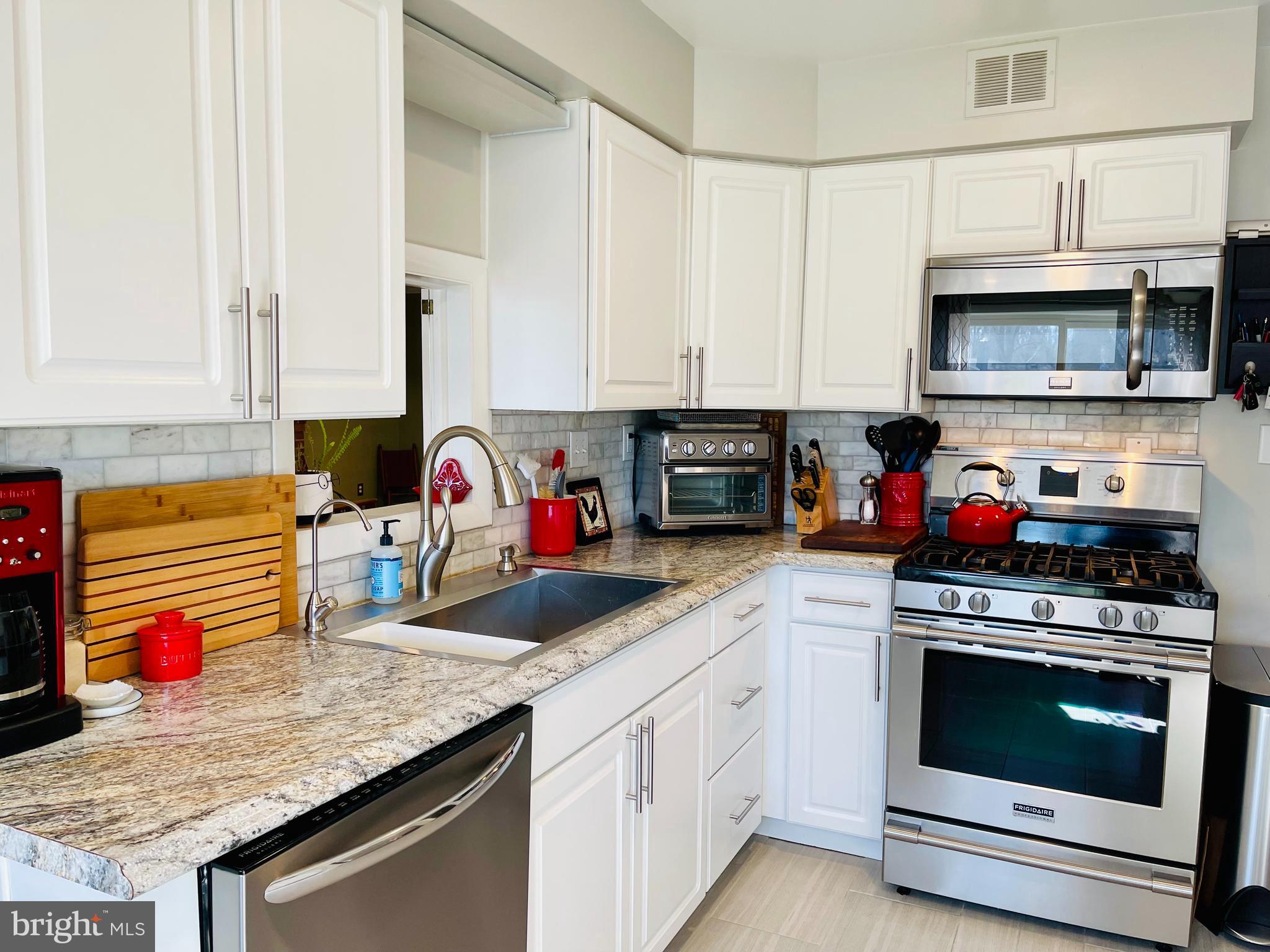 HOLLINDALE - Residential