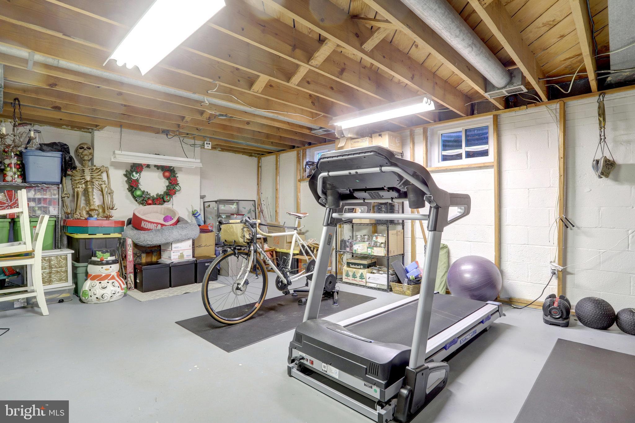 HOLLINDALE - Residential