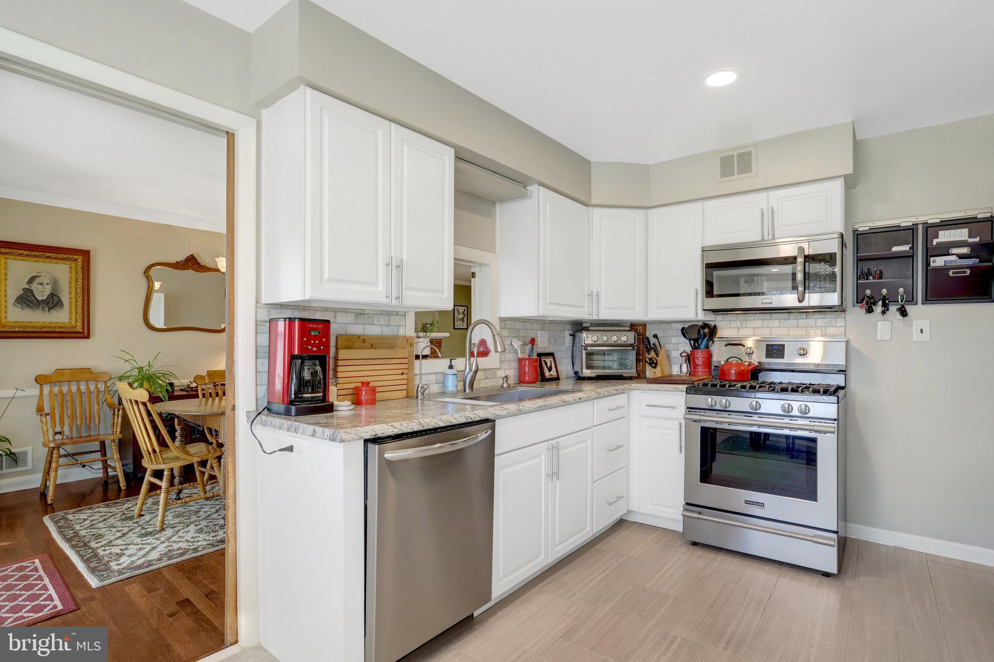 HOLLINDALE - Residential