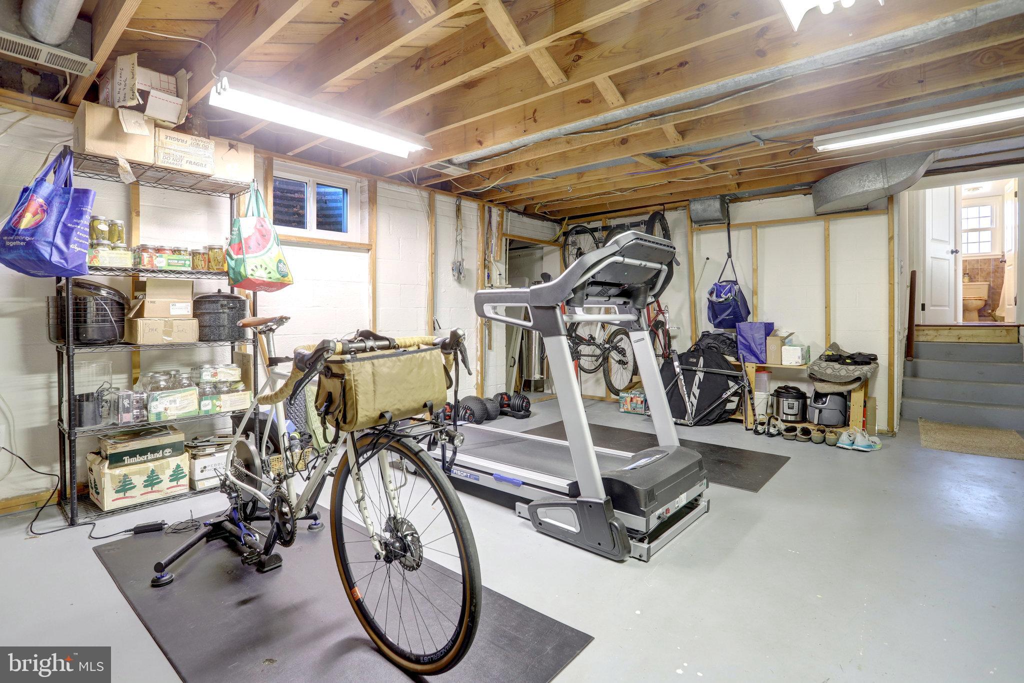 HOLLINDALE - Residential