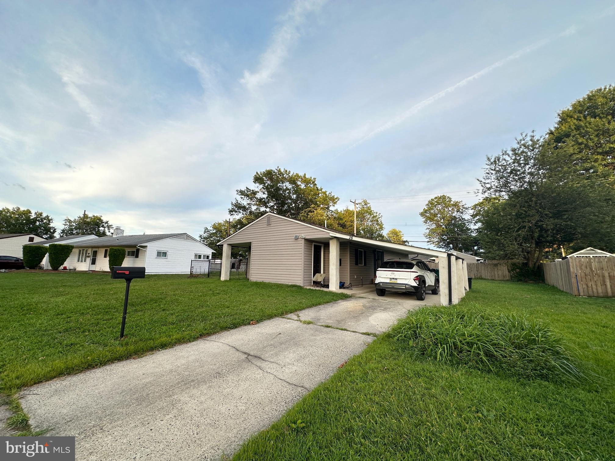 OAKTREE HOLLOW - Residential