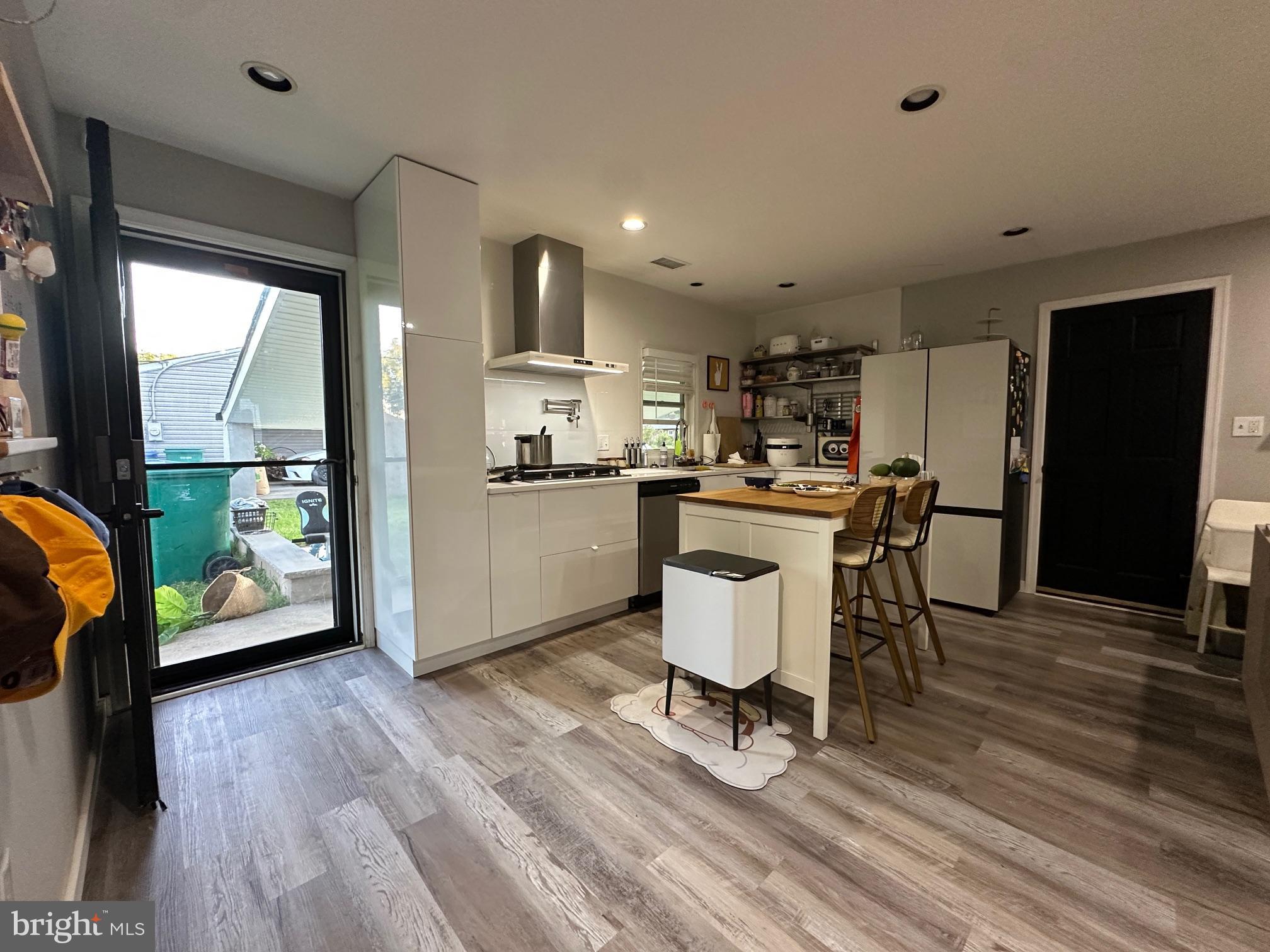 OAKTREE HOLLOW - Residential