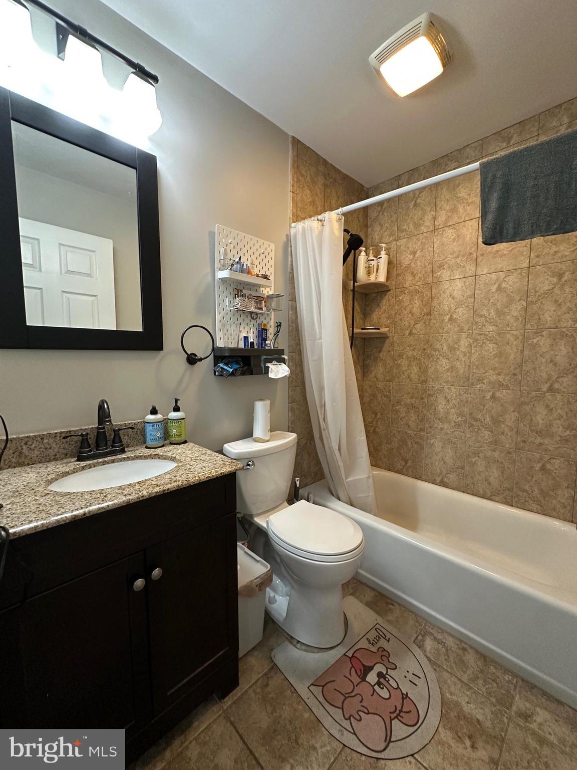 OAKTREE HOLLOW - Residential