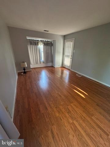 RIVERCHASE - Residential