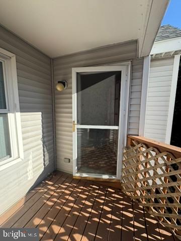 RIVERCHASE - Residential