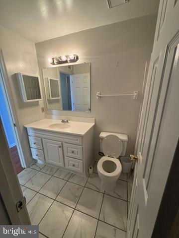 RIVERCHASE - Residential