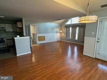 RIVERCHASE - Residential