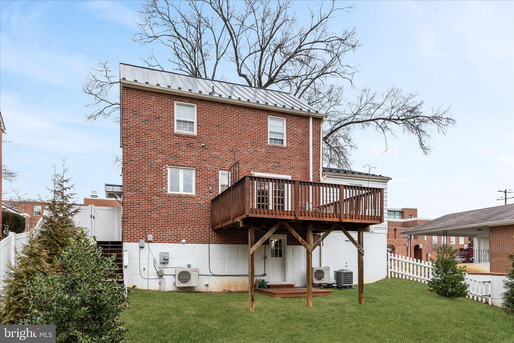 WINCHESTER CITY - Residential