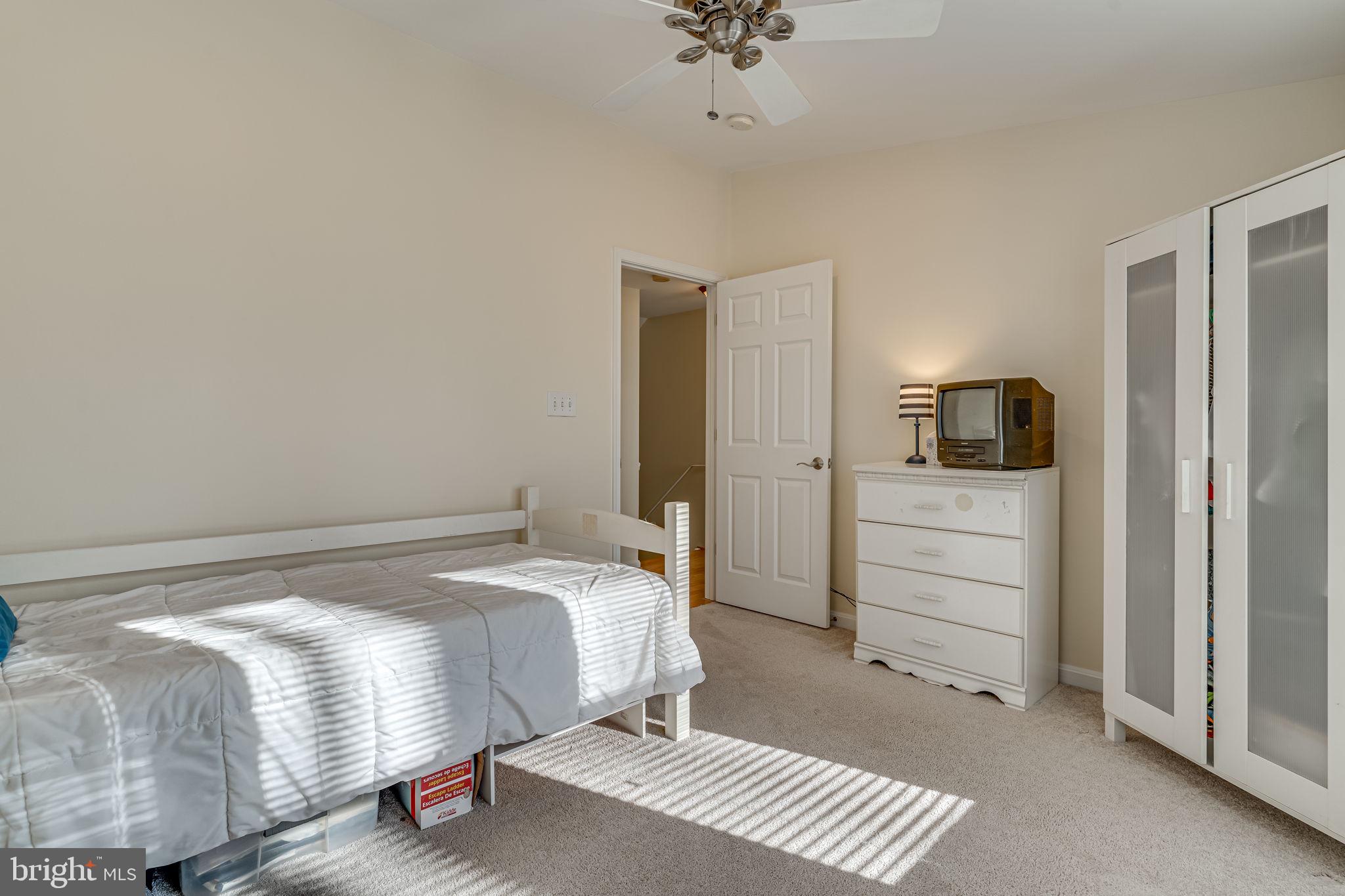 PARIS ESTATES - Residential