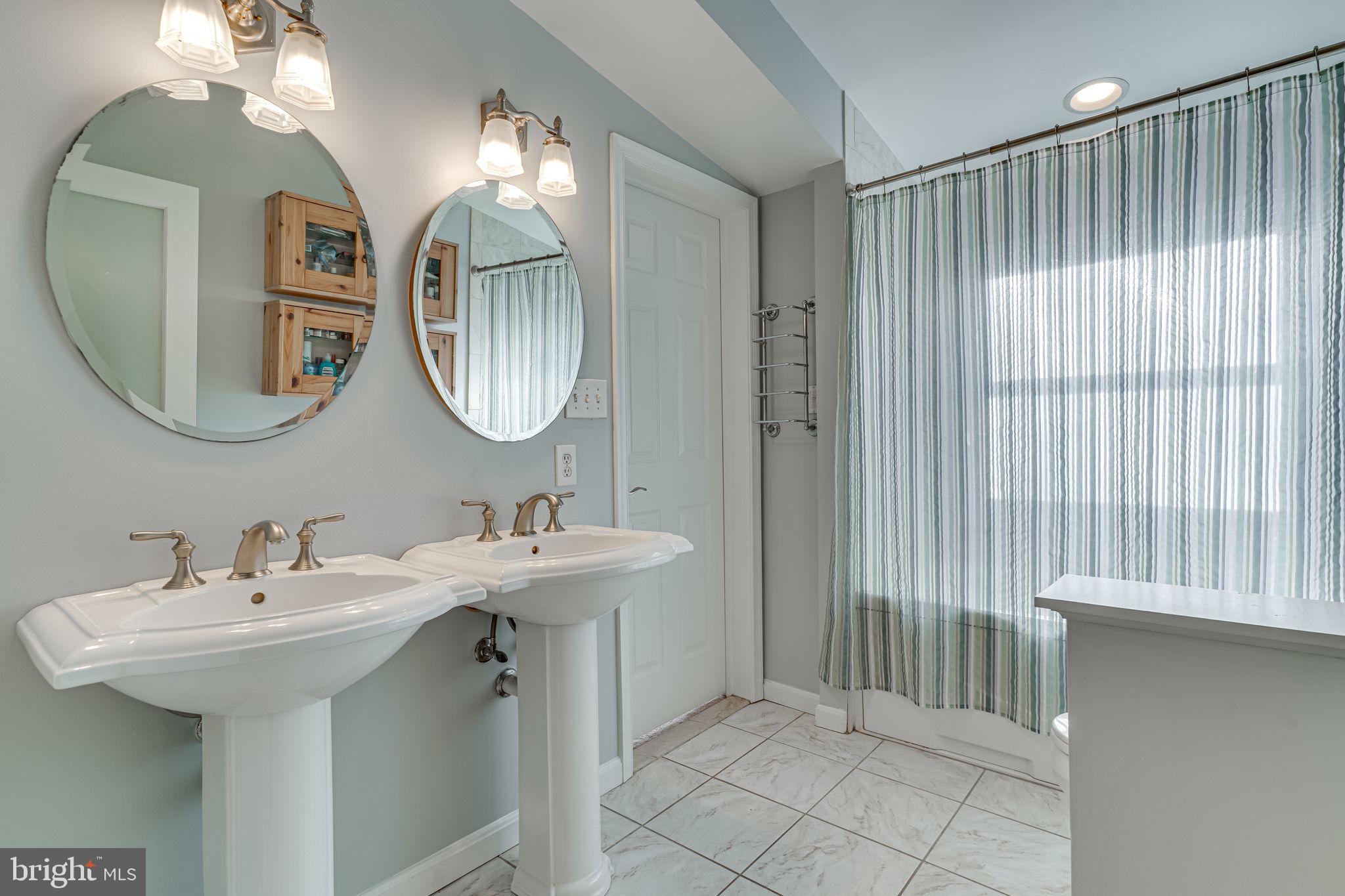 PARIS ESTATES - Residential