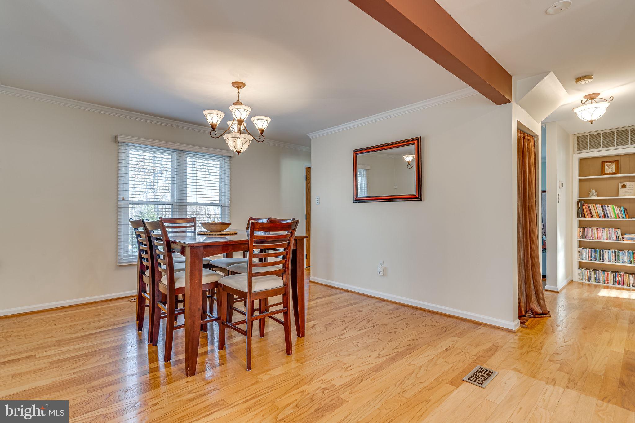 PARIS ESTATES - Residential