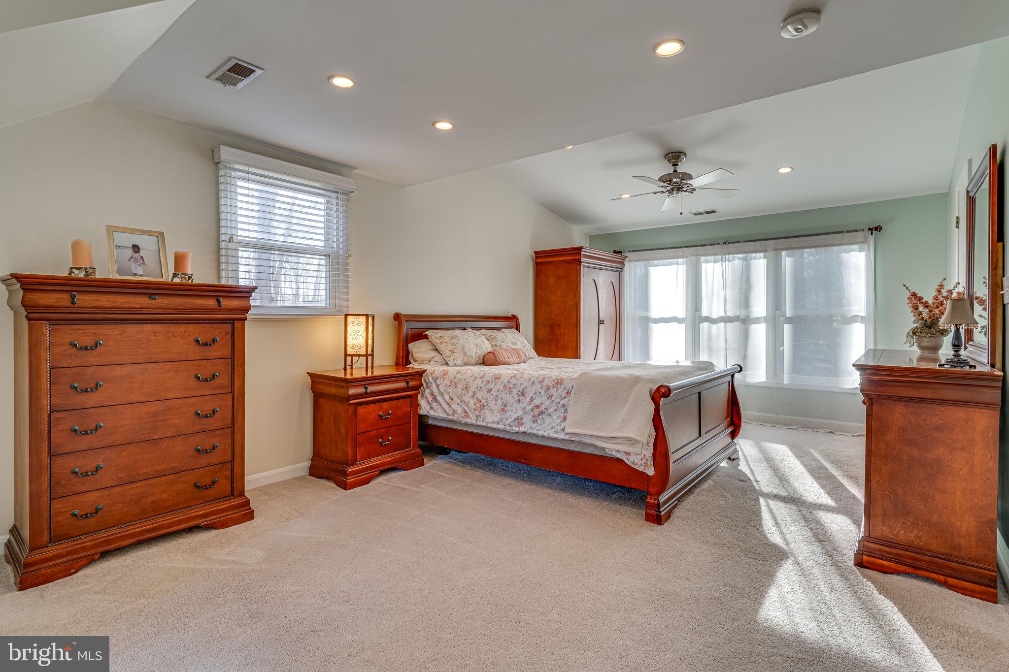 PARIS ESTATES - Residential