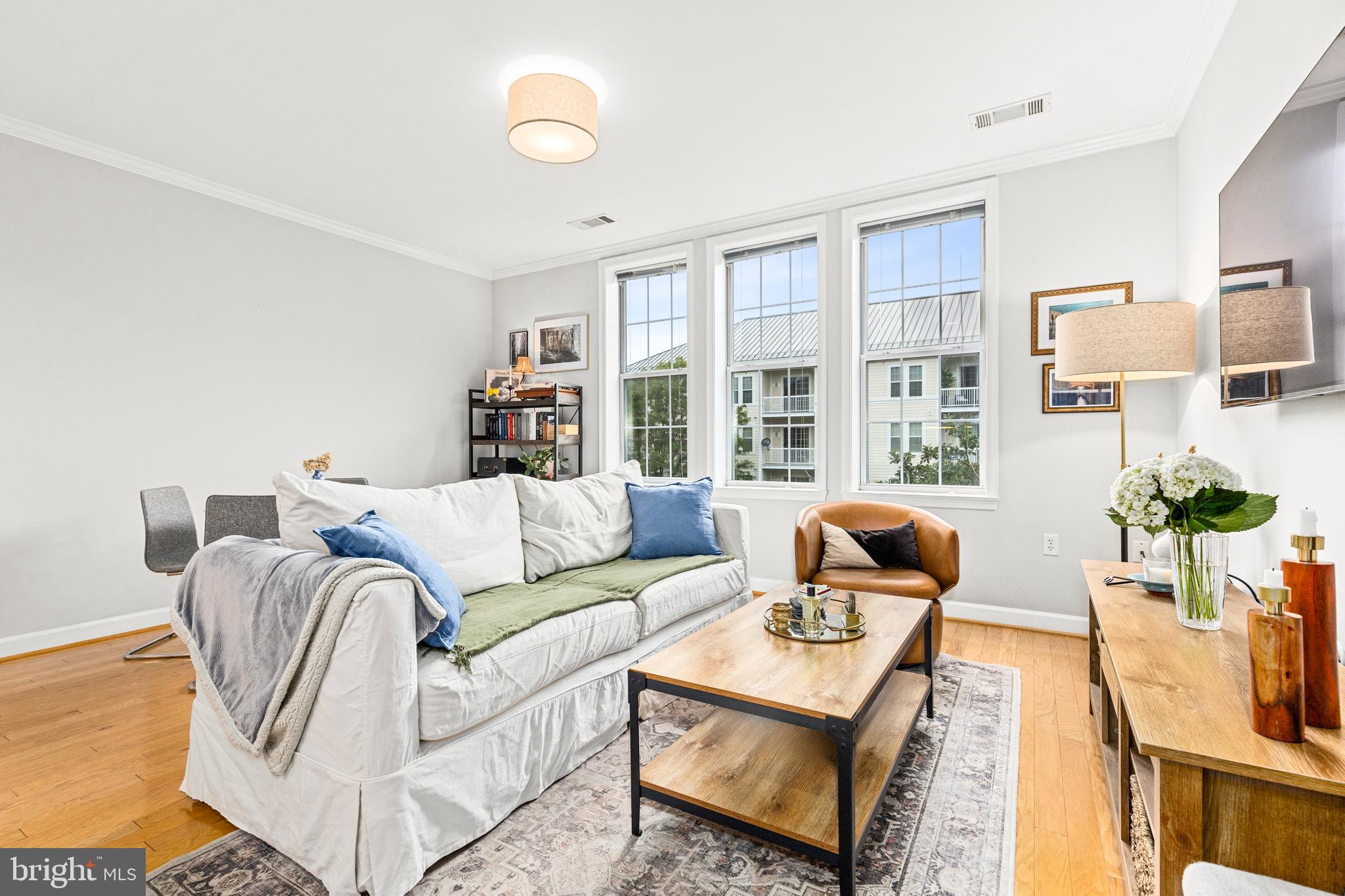 400 CAMERON STATION BOULEVARD 323