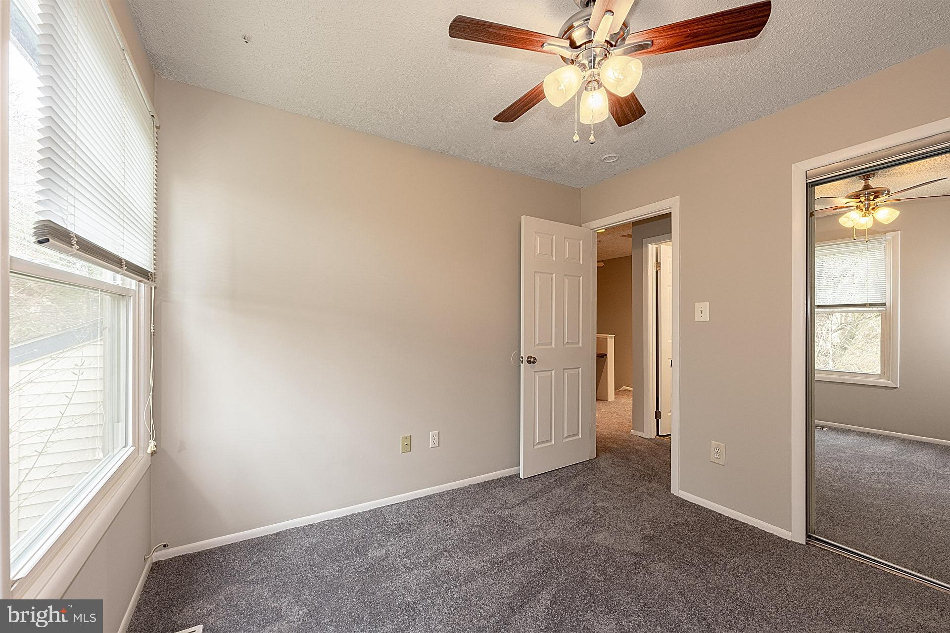 OAK TREE - Residential
