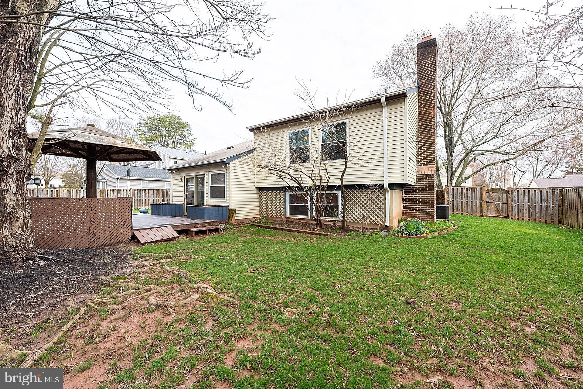 OAK TREE - Residential