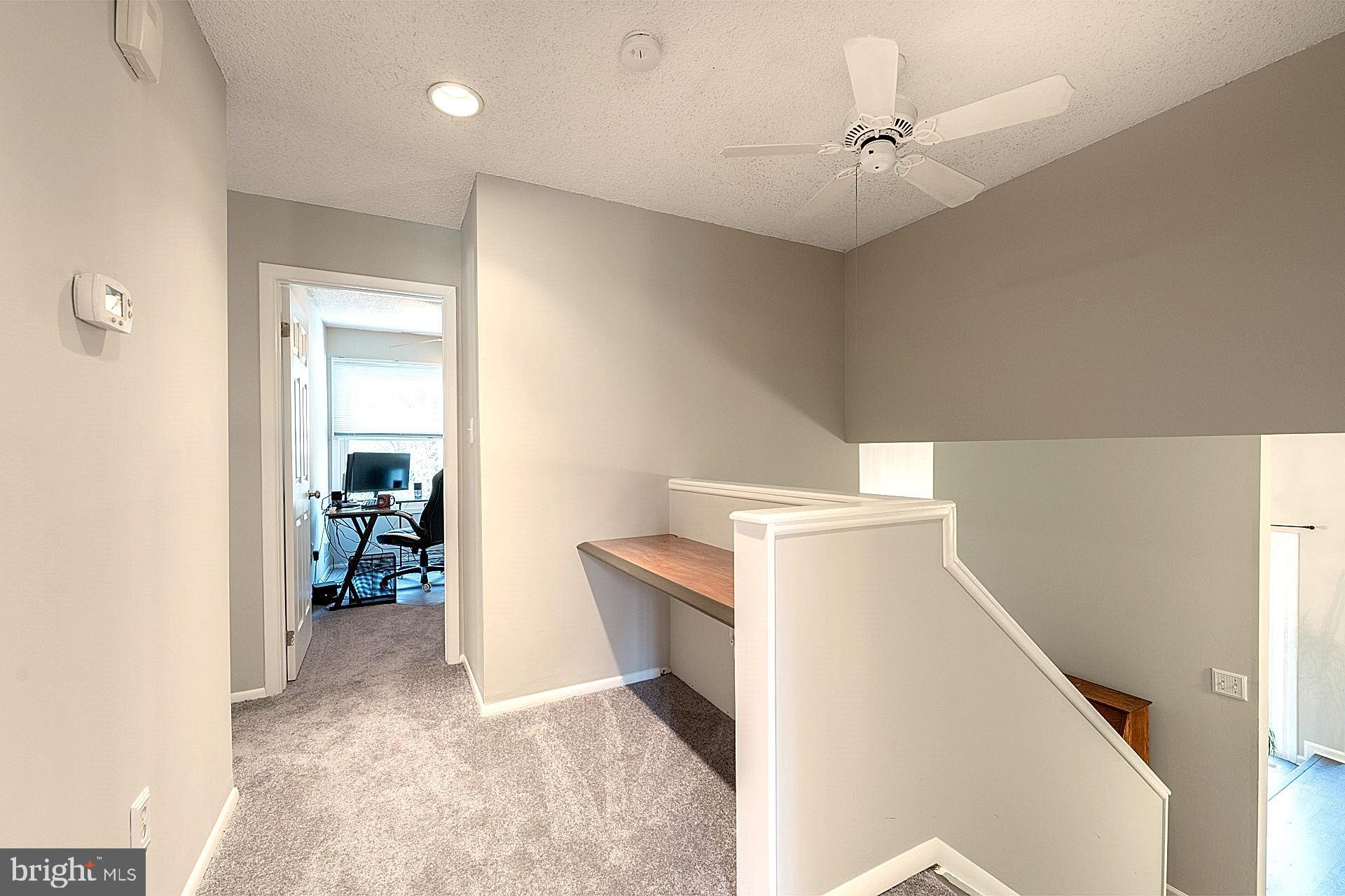 OAK TREE - Residential