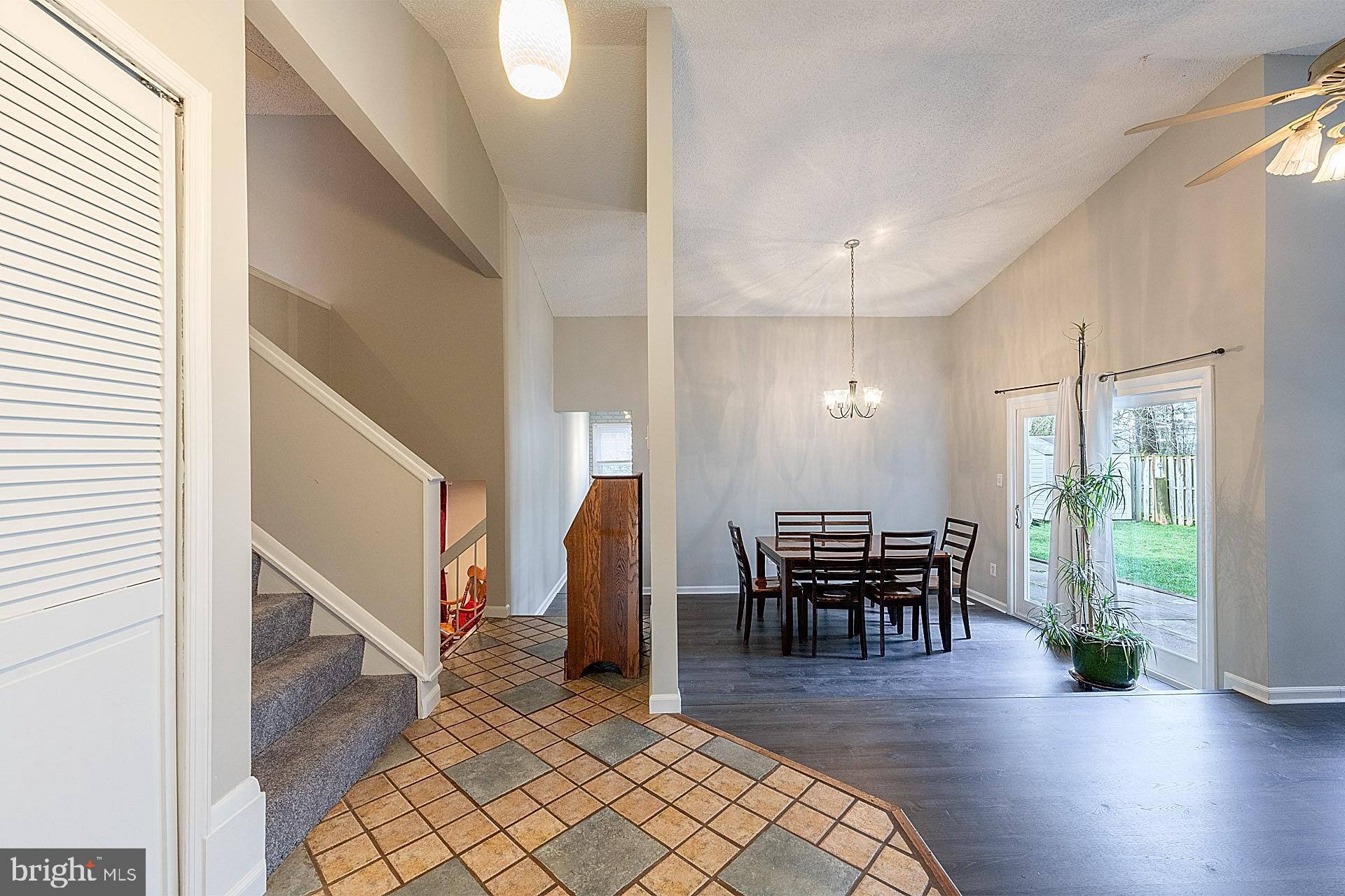 OAK TREE - Residential