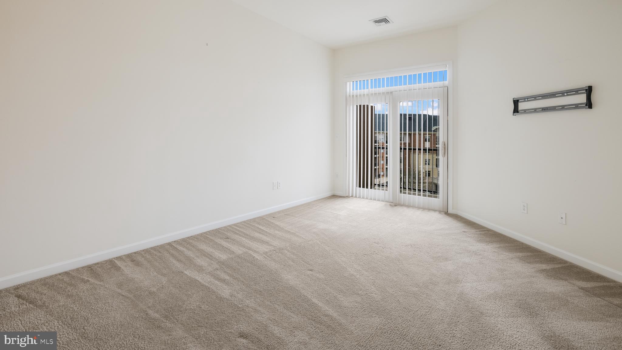 HUNTINGDON PLACE - Residential