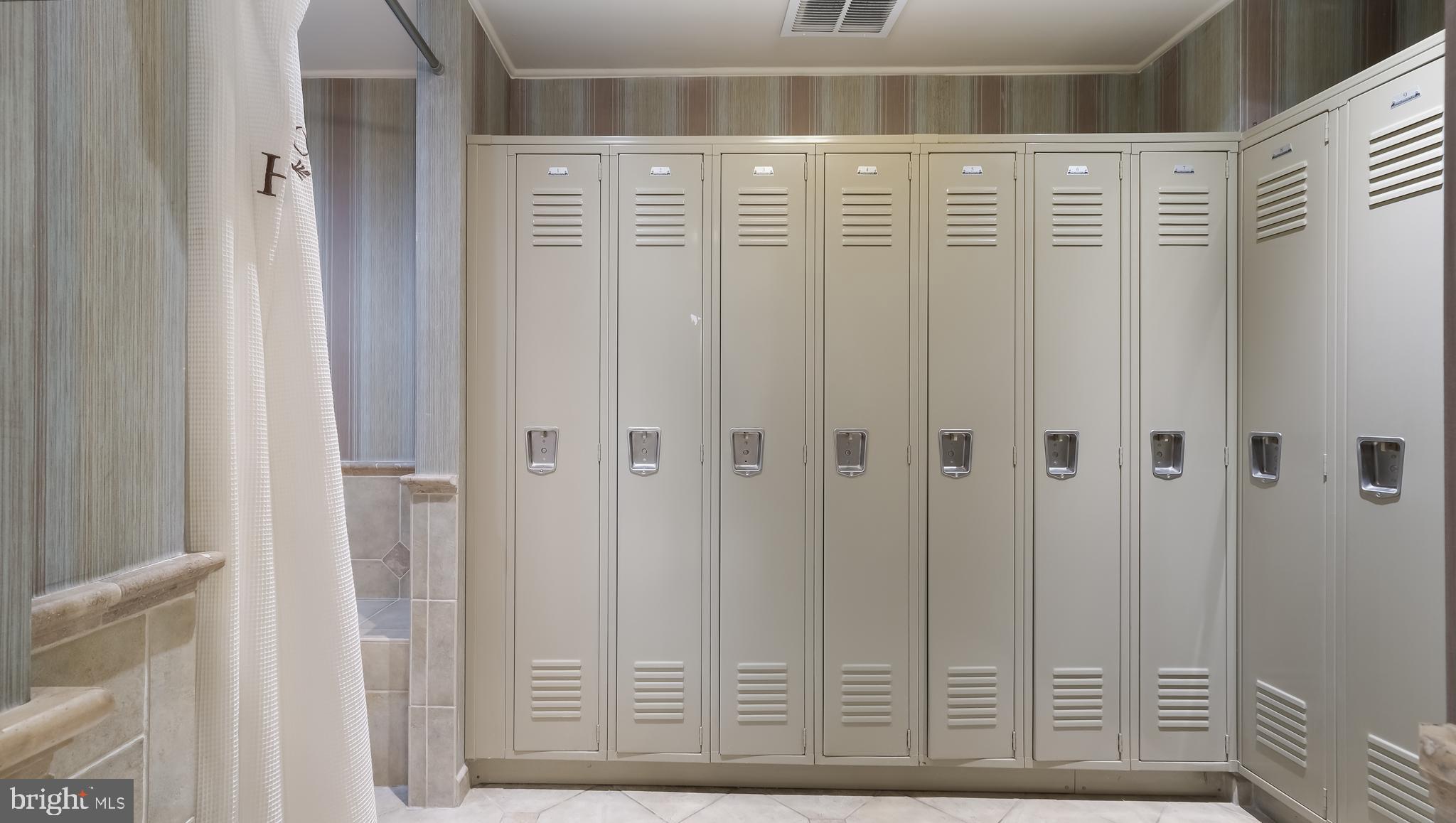 HUNTINGDON PLACE - Residential