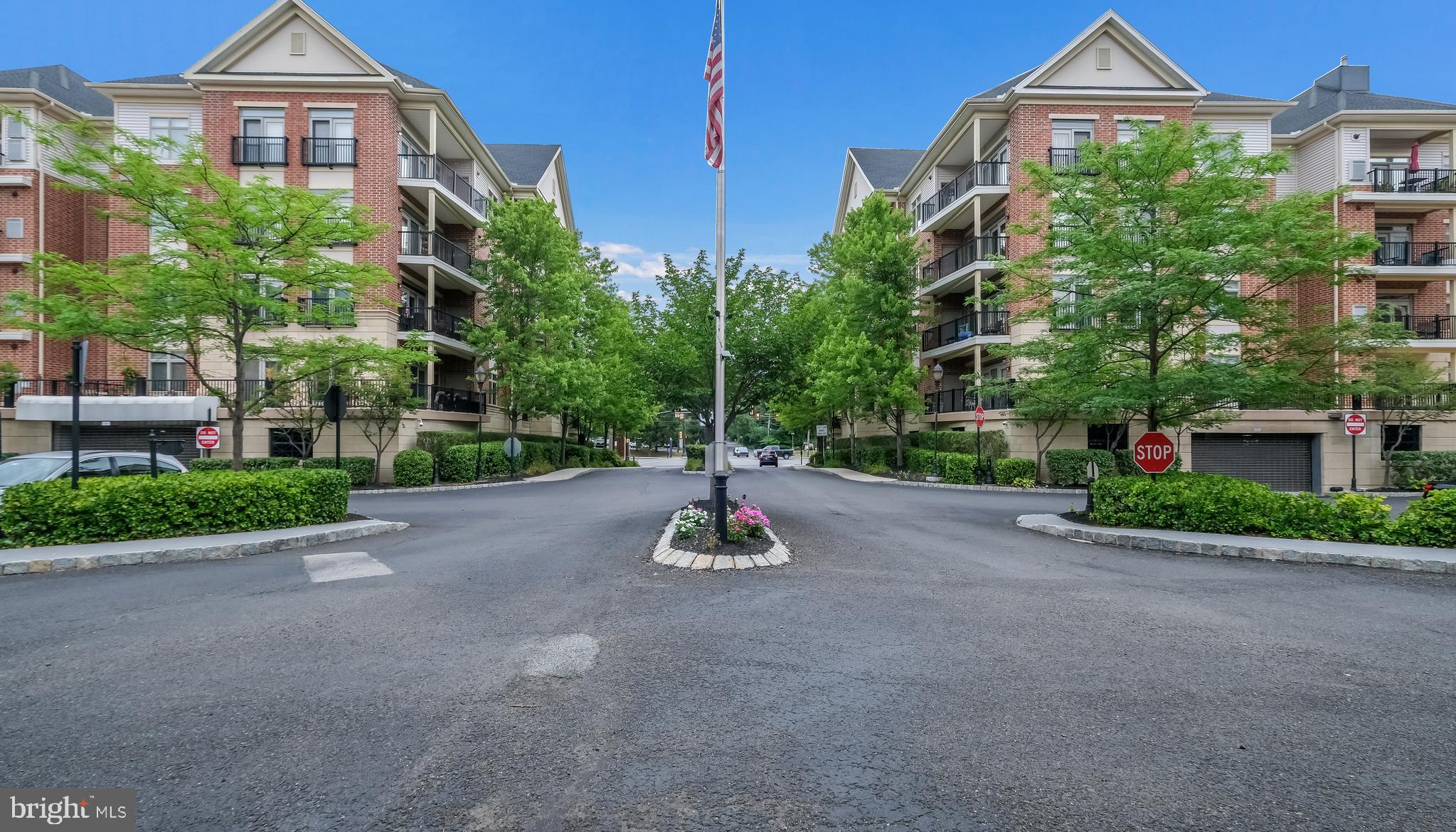 HUNTINGDON PLACE - Residential