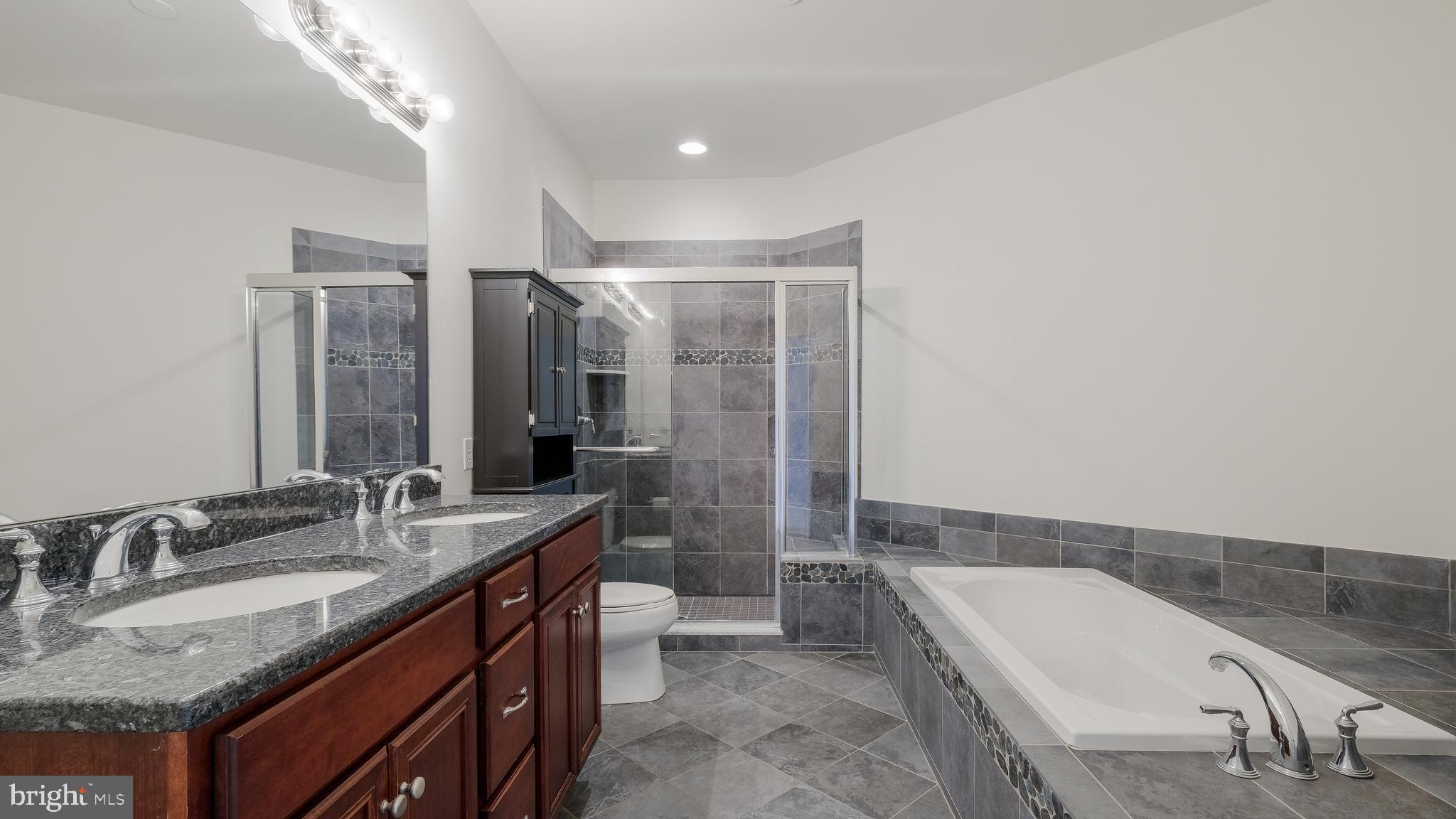 HUNTINGDON PLACE - Residential