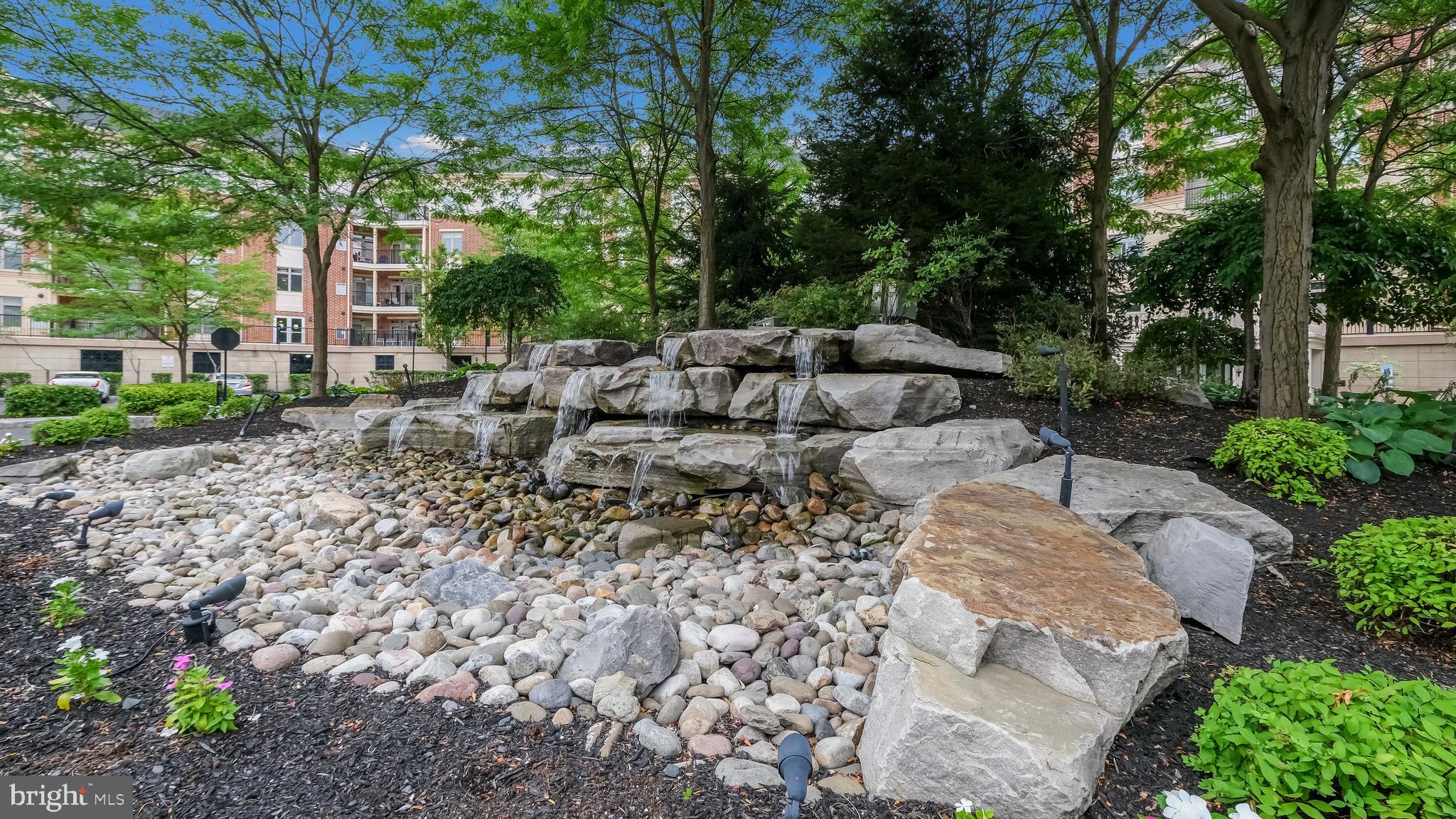 HUNTINGDON PLACE - Residential