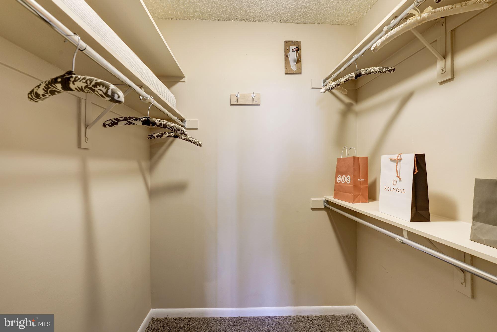 SKYLINE SQUARE CONDO - Residential