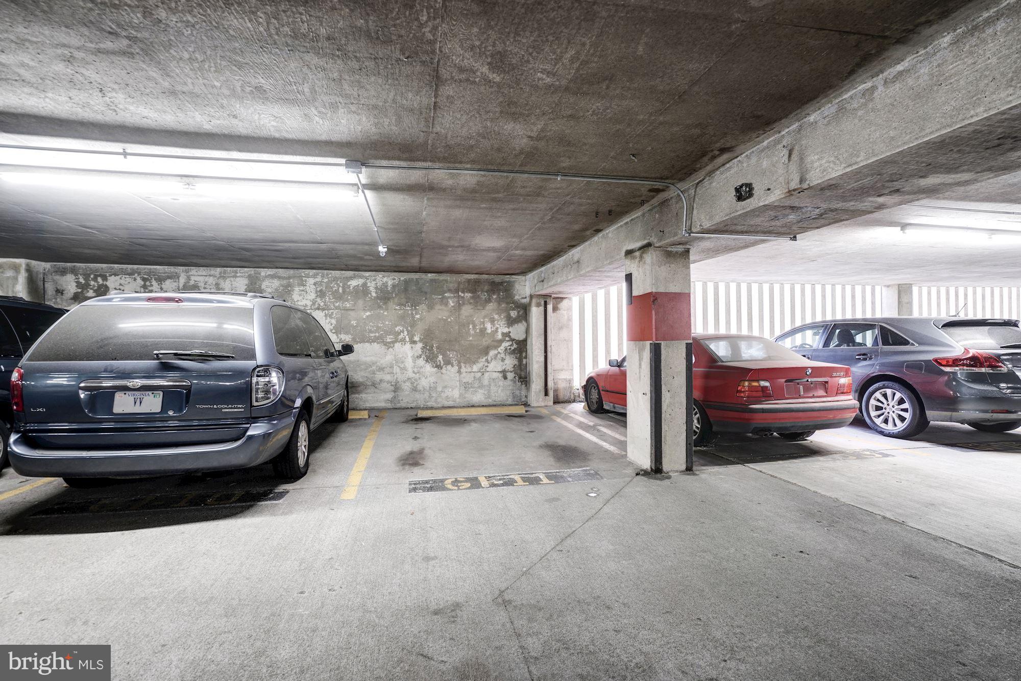 SKYLINE SQUARE CONDO - Residential