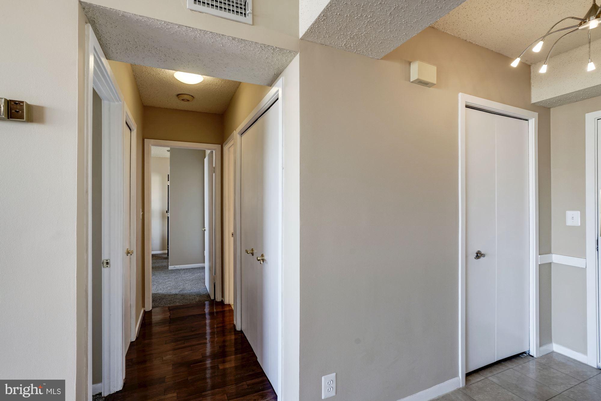 SKYLINE SQUARE CONDO - Residential