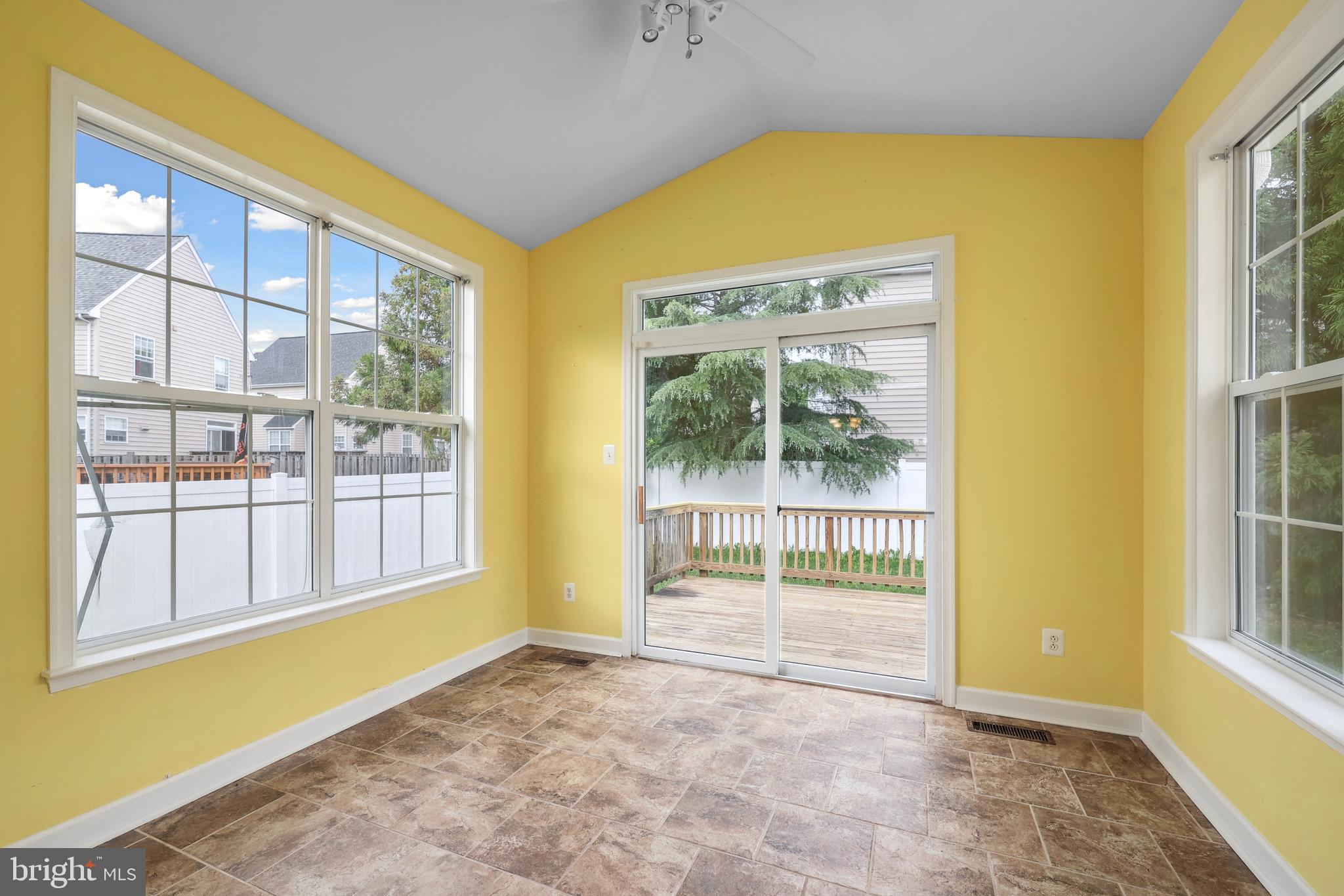 OAKLANDS - Residential