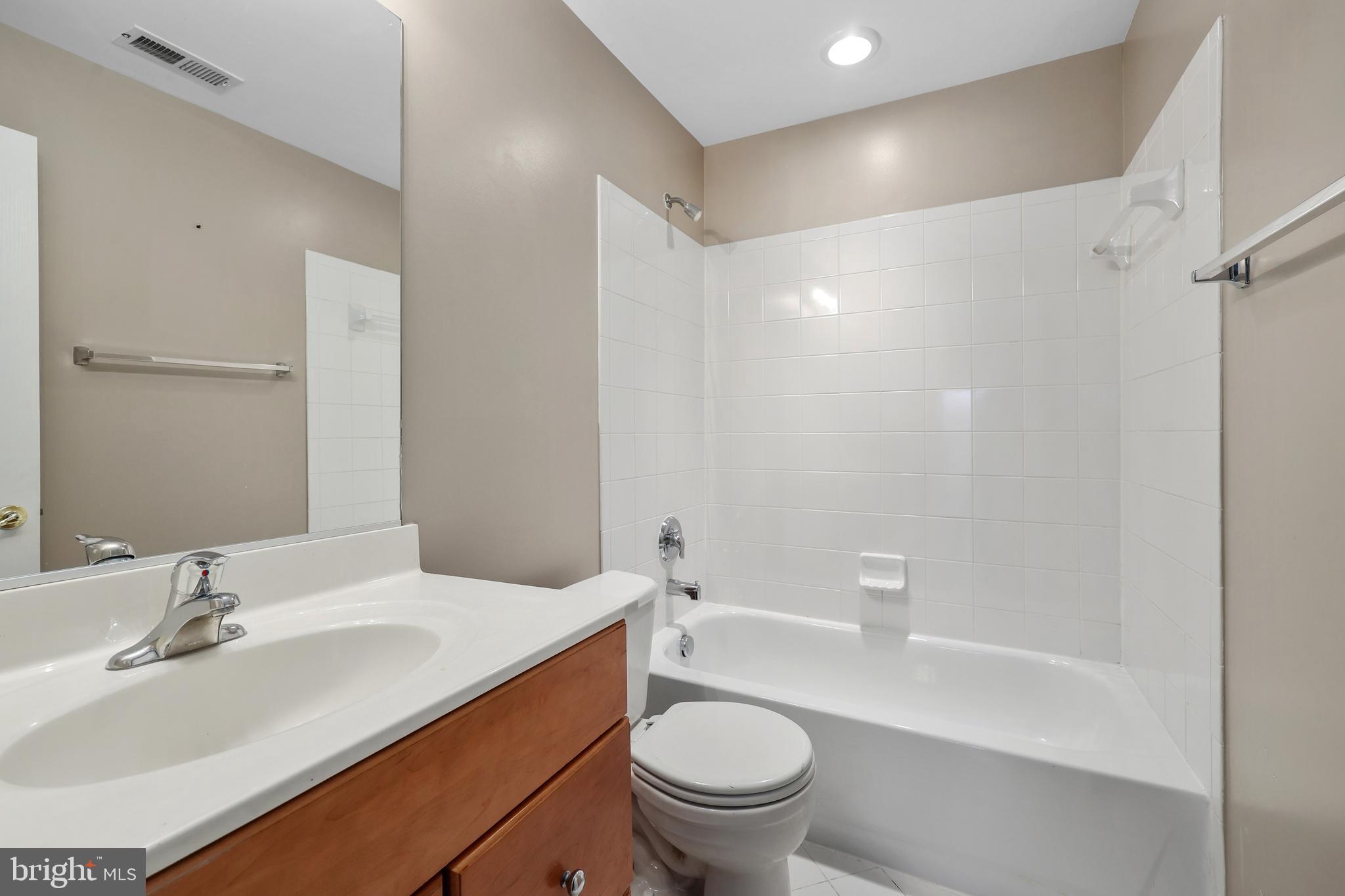 OAKLANDS - Residential