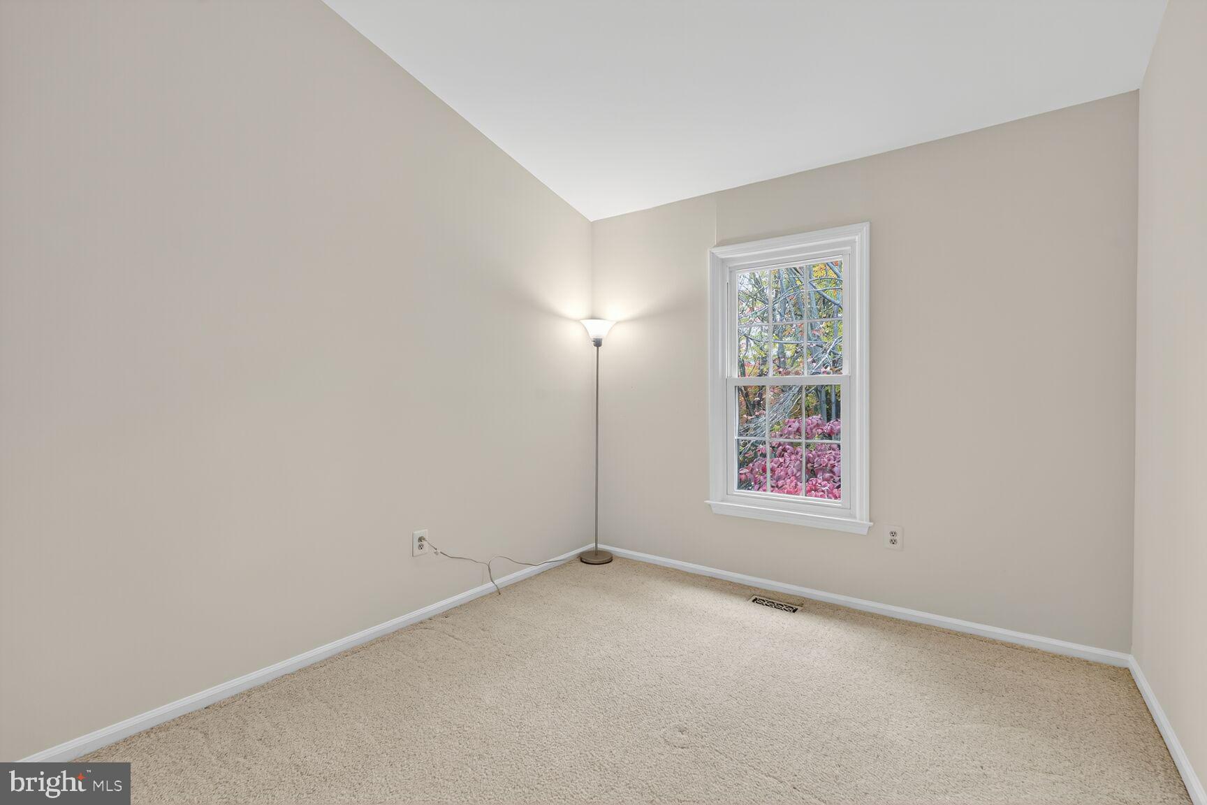 WILLOW CREEK - Residential