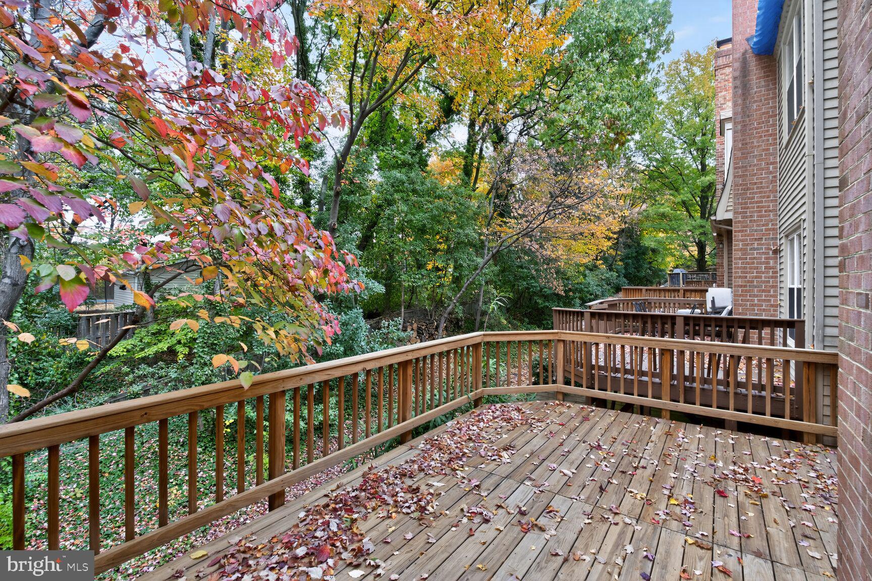 WILLOW CREEK - Residential