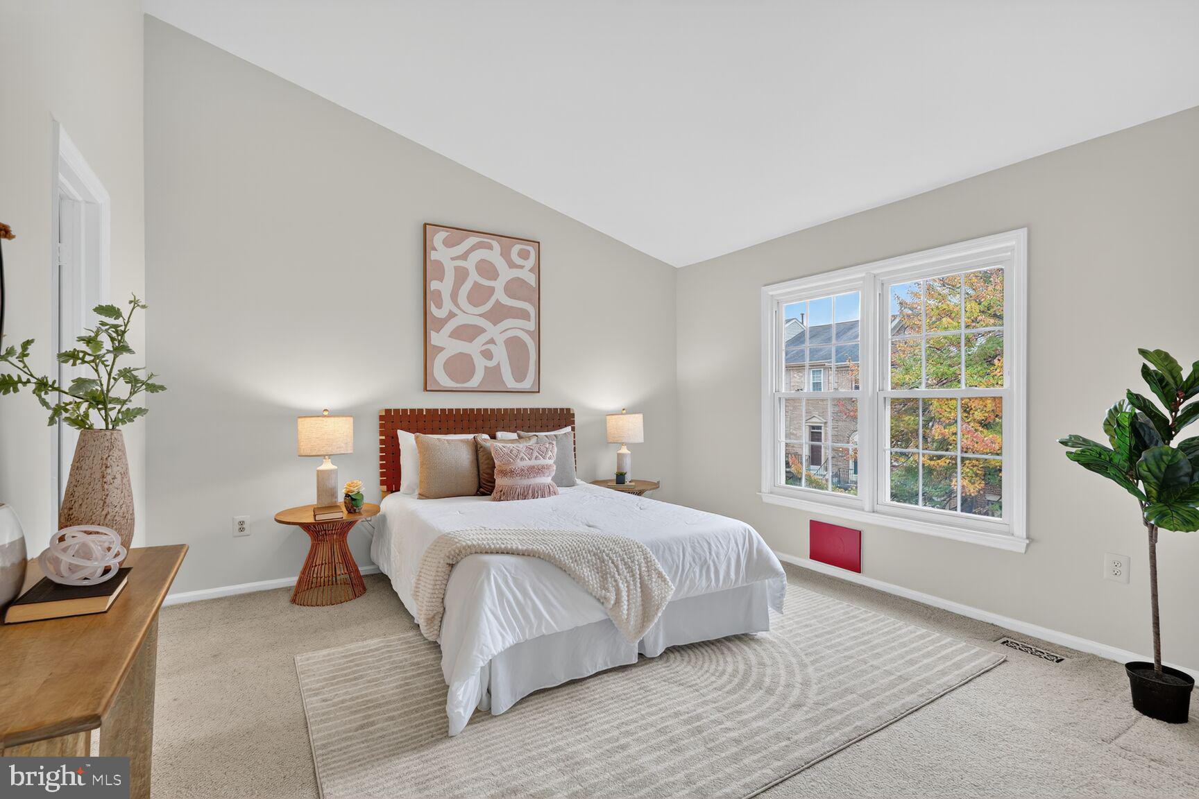 WILLOW CREEK - Residential