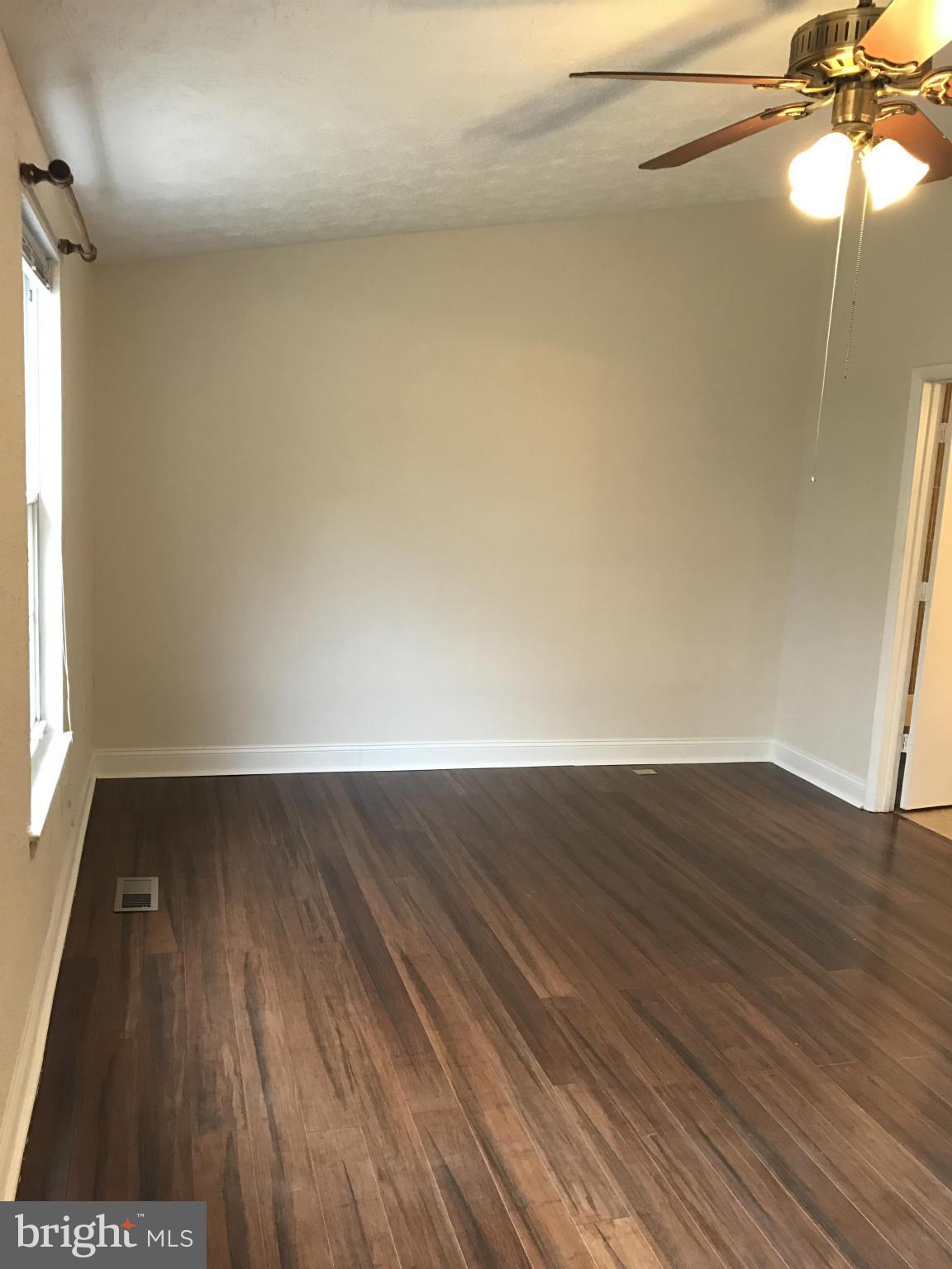 LONG REACH - Residential Lease